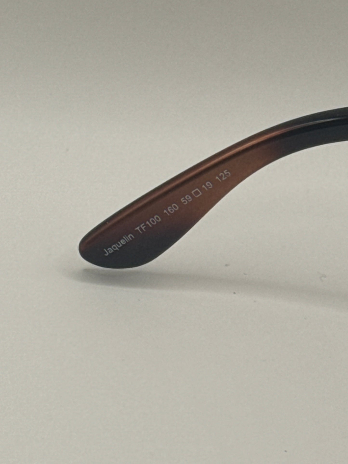 Tom Ford Jaquelin Tf100 Sunglasses in color 160
