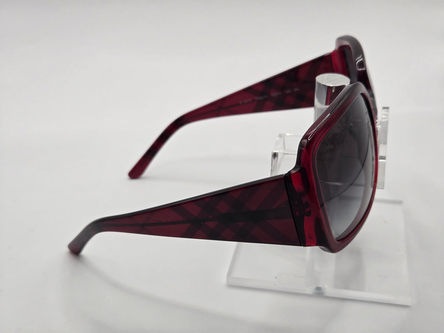 Burberry 4073 Sunglasses in color 316511