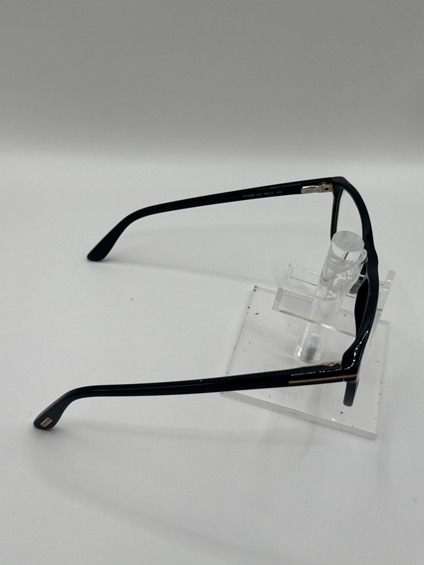 Tom Ford 5295 Eyeglasses in color 001