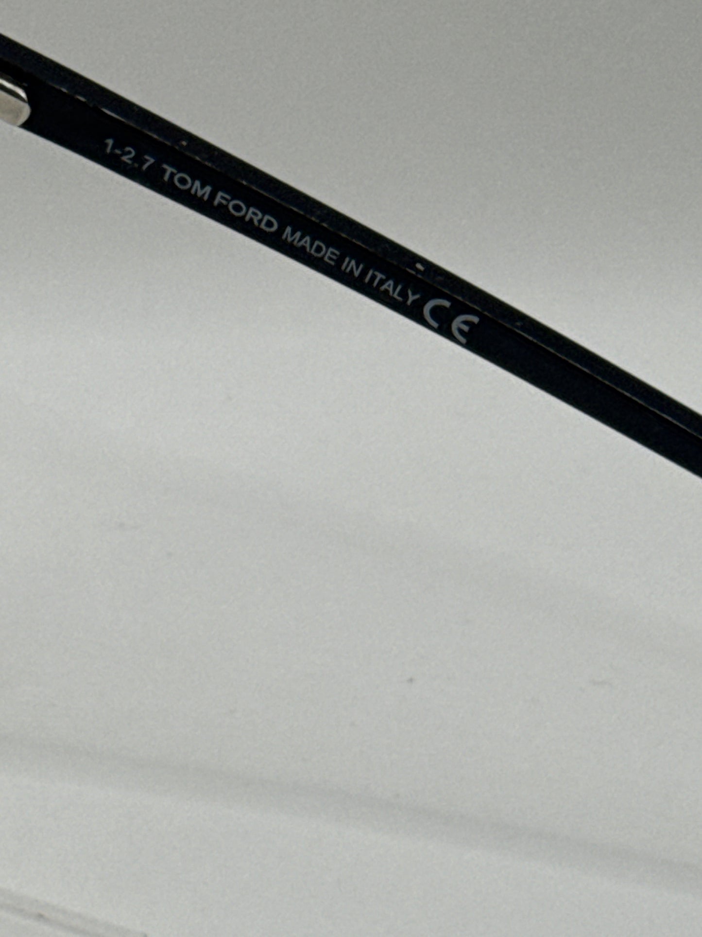 Tom Ford 5295 Eyeglasses in color 001