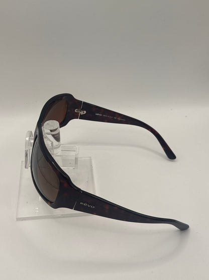 Revo 2041 Sunglasses in color 302j4