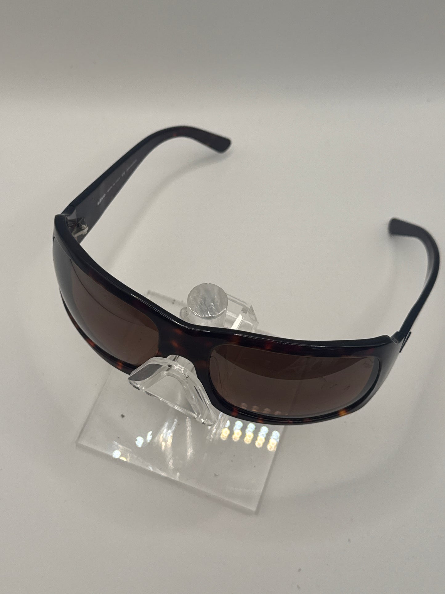Revo 2041 Sunglasses in color 302j4