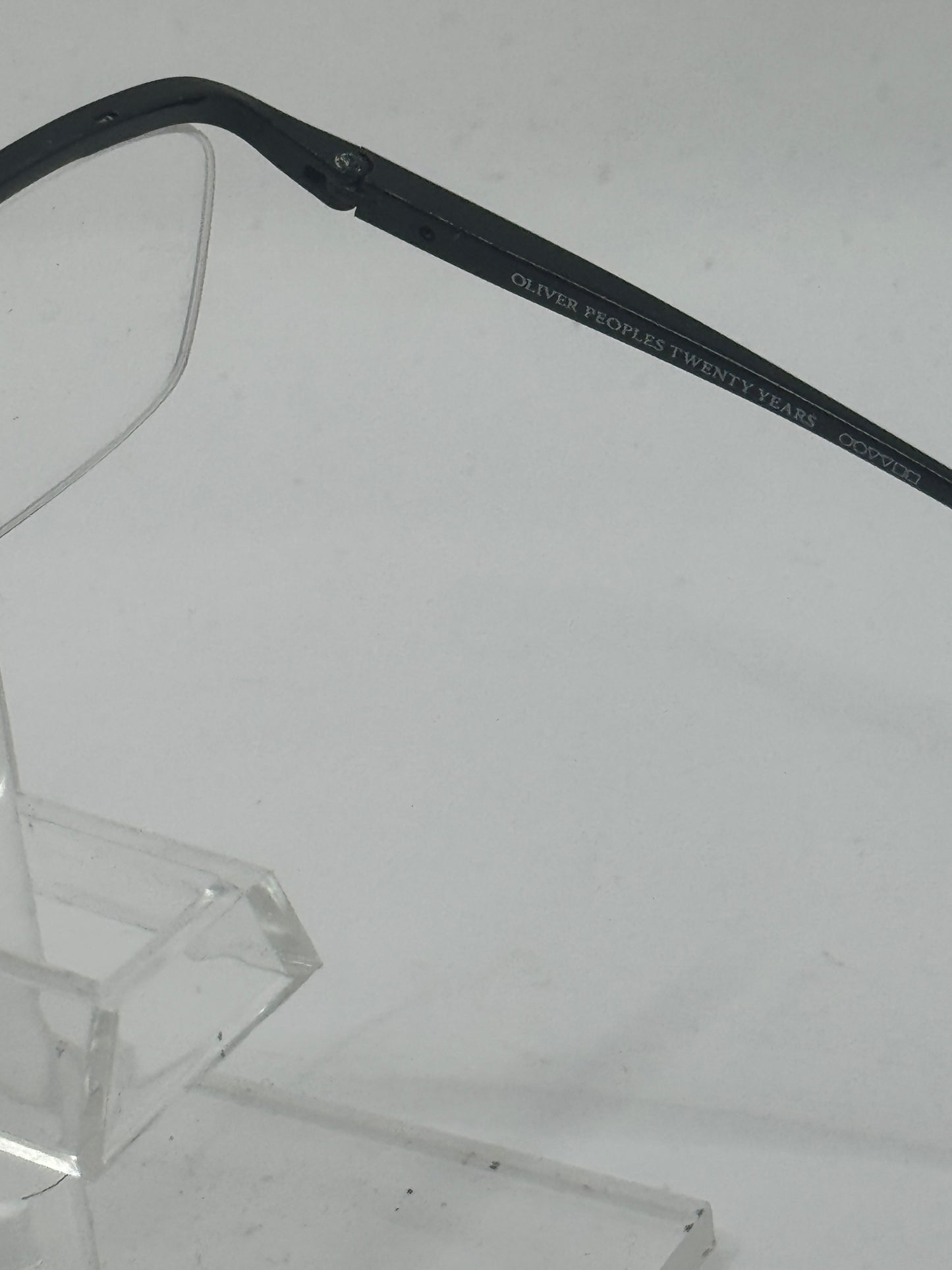 Oliver Peoples Damion Eyeglasses in color Bk