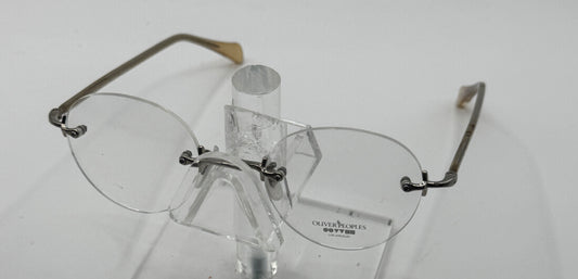 Oliver Peoples Op-679 Eyeglasses in color Silvercrystalslb