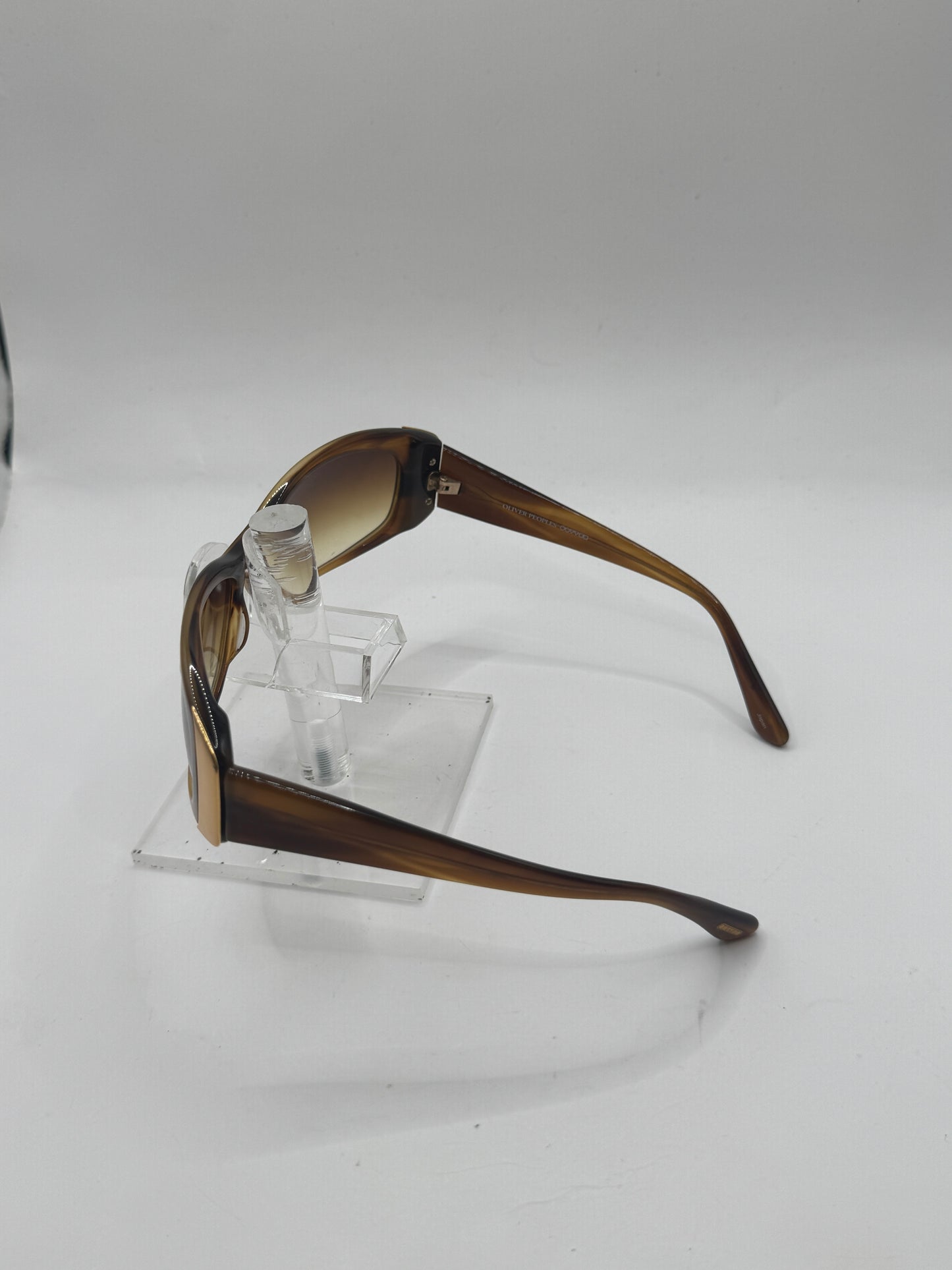 Oliver Peoples Arabelle Sunglasses in color Sycamore