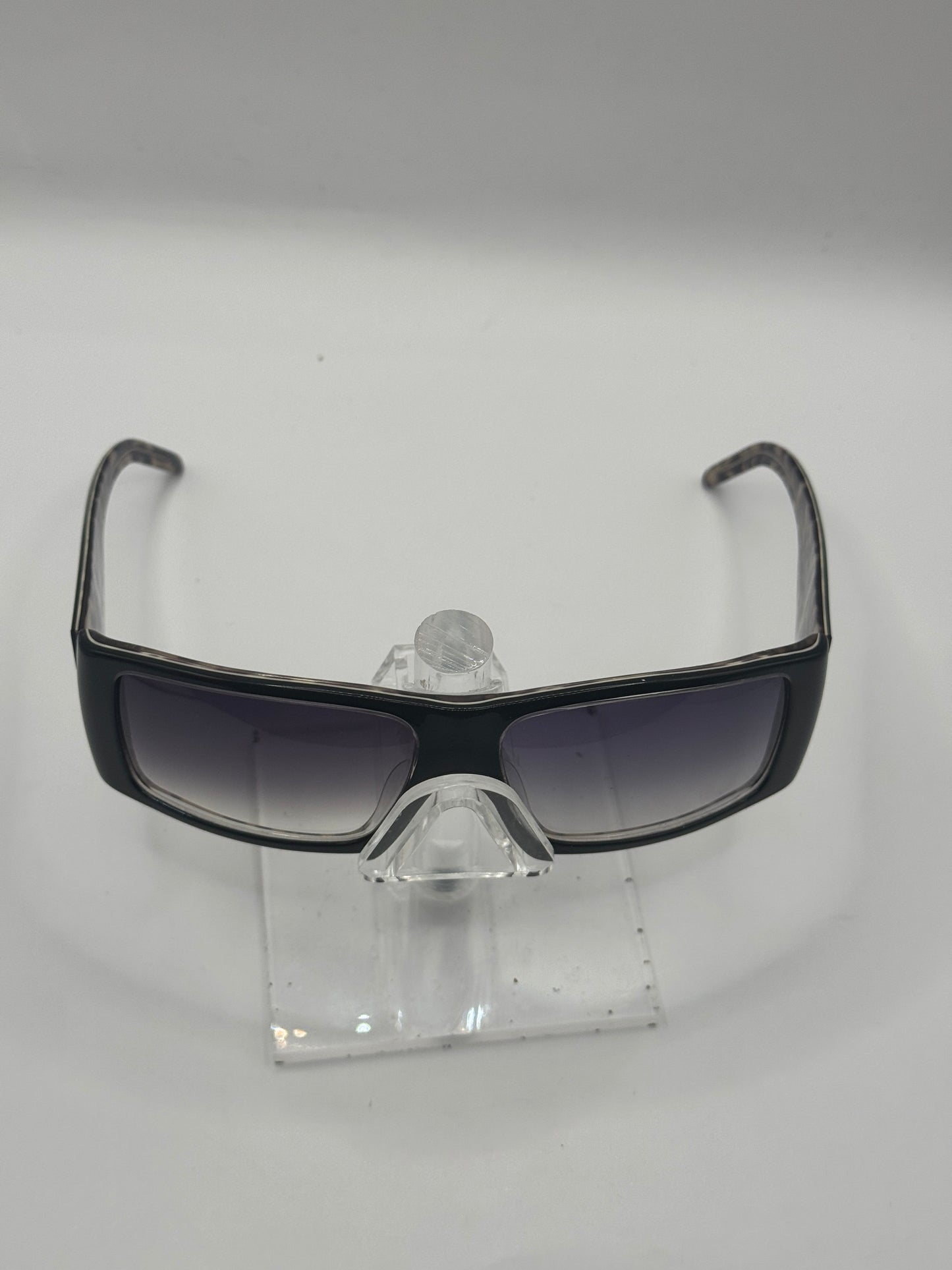 Dolce Gabbana 4011 Sunglasses in color 5608g