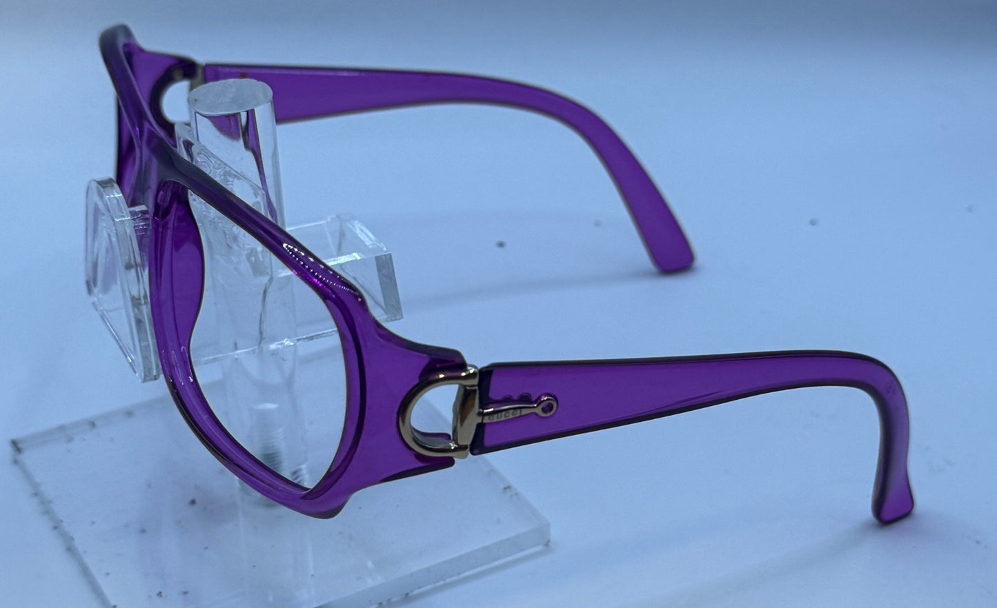 Gucci 2574 Sunglasses in color Pt2tg
