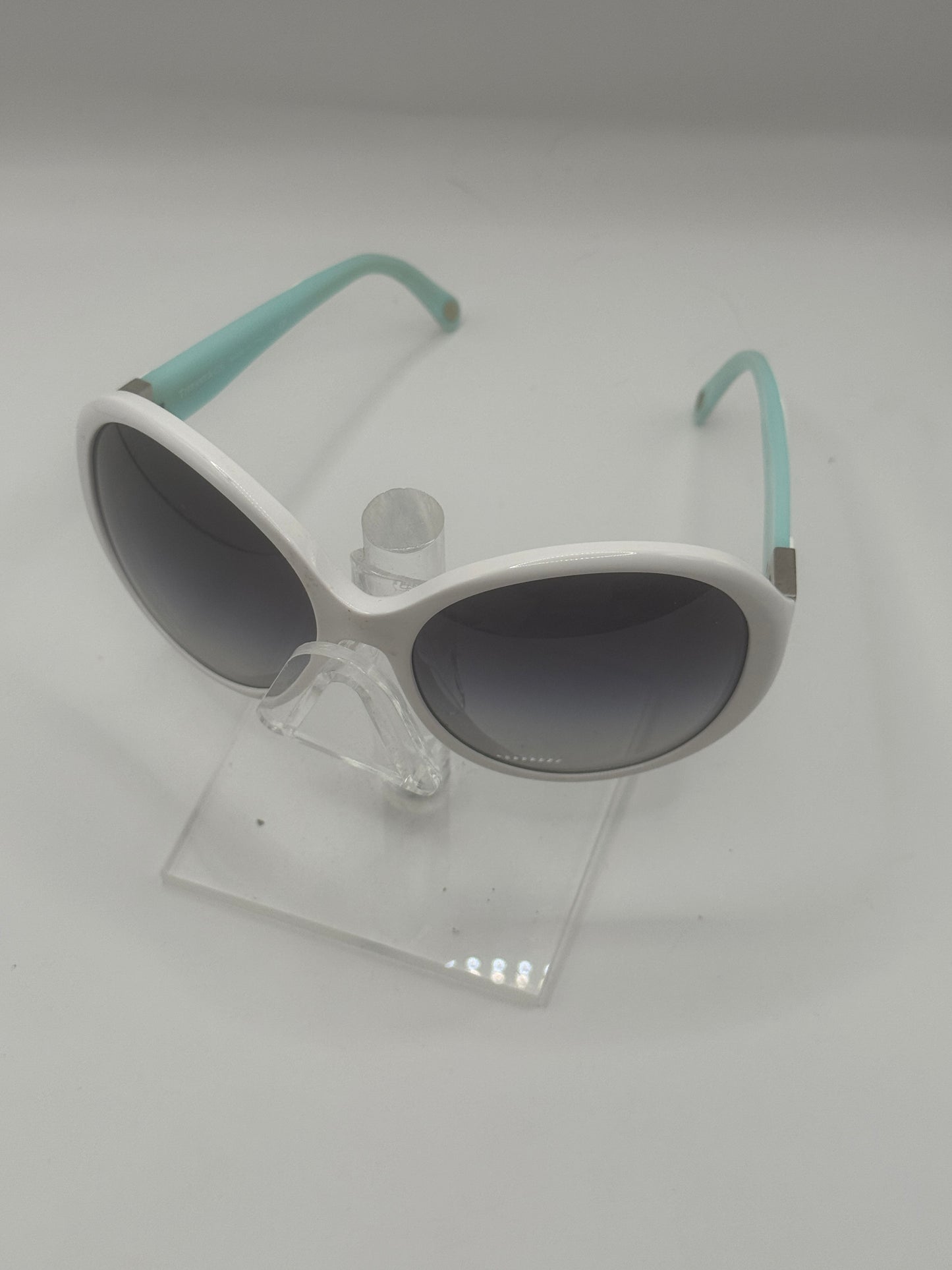 Tiffany 4022b Sunglasses in color 80273c