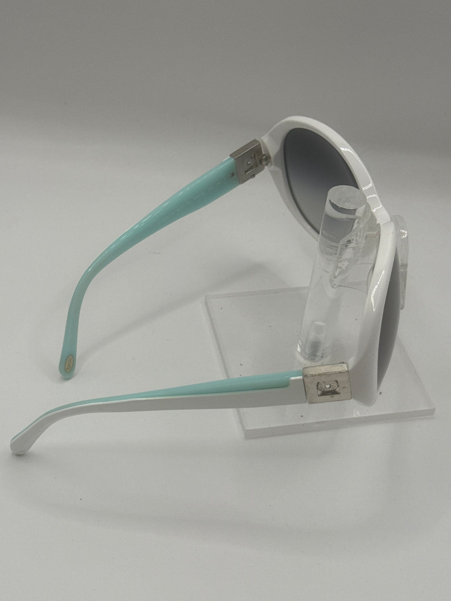 Tiffany 4022b Sunglasses in color 80273c