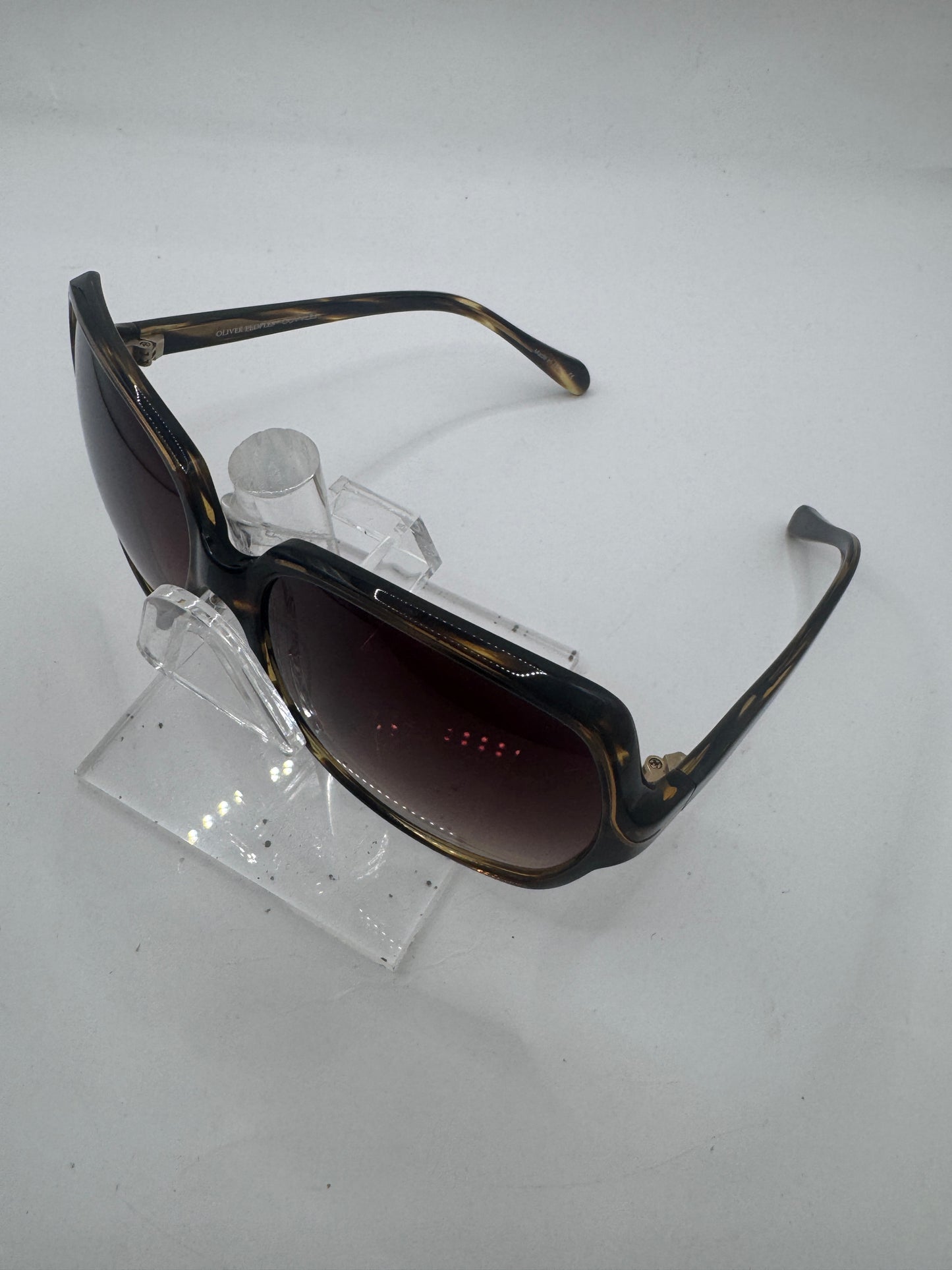 Oliver Peoples Ilana Sunglasses in color Cocobolo