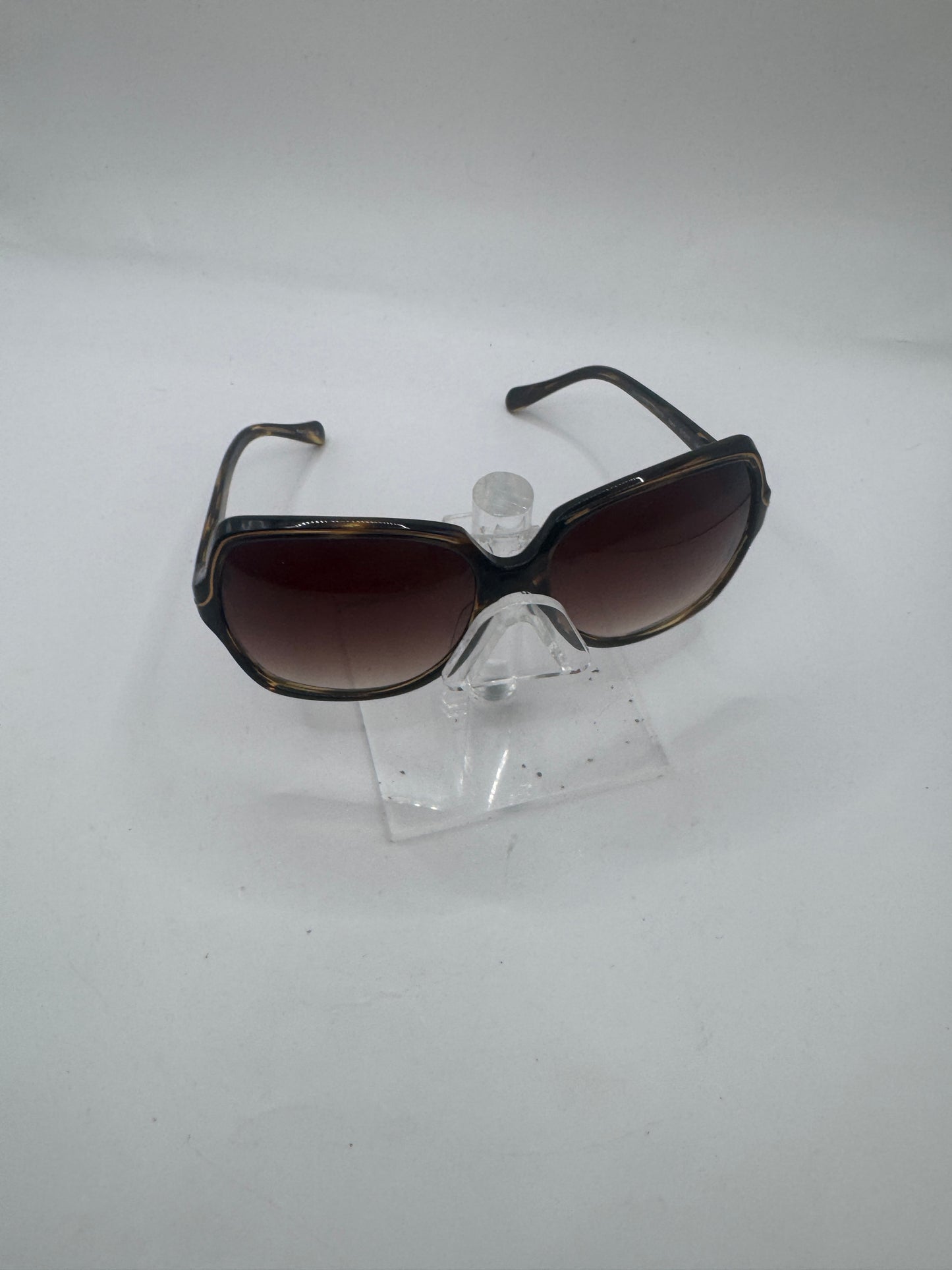 Oliver Peoples Ilana Sunglasses in color Cocobolo