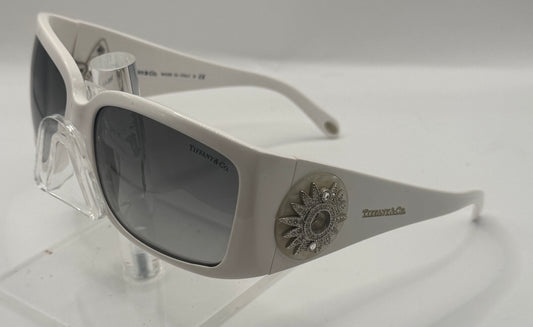 Tiffany 4017b Sunglasses in color 80273c