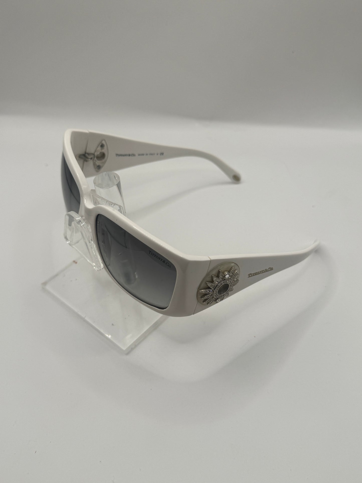 Tiffany 4017b Sunglasses in color 80273c