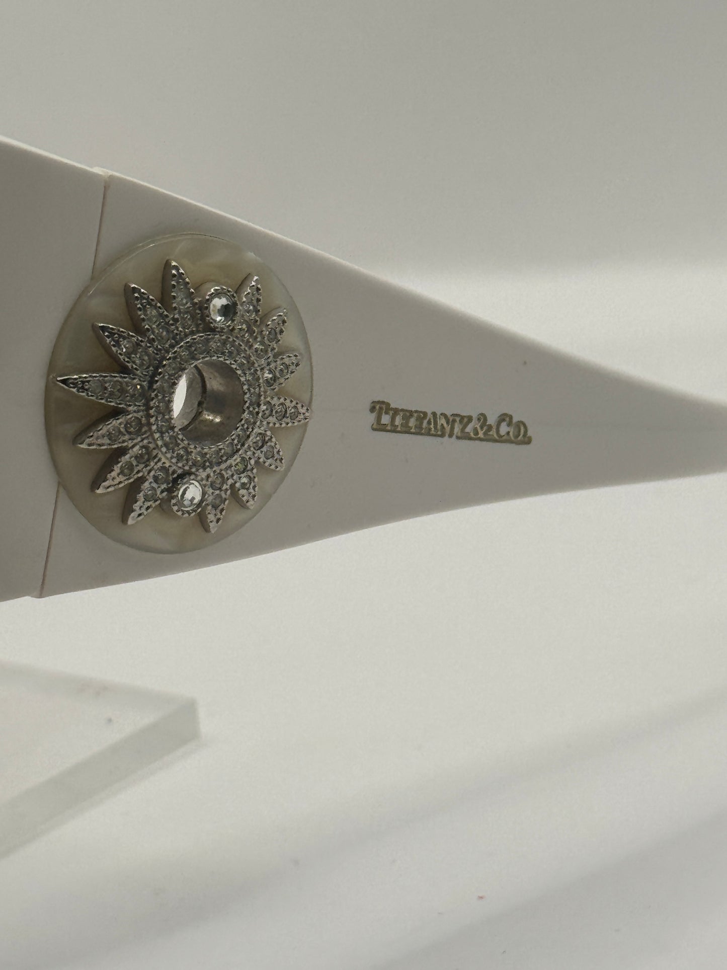 Tiffany 4017b Sunglasses in color 80273c