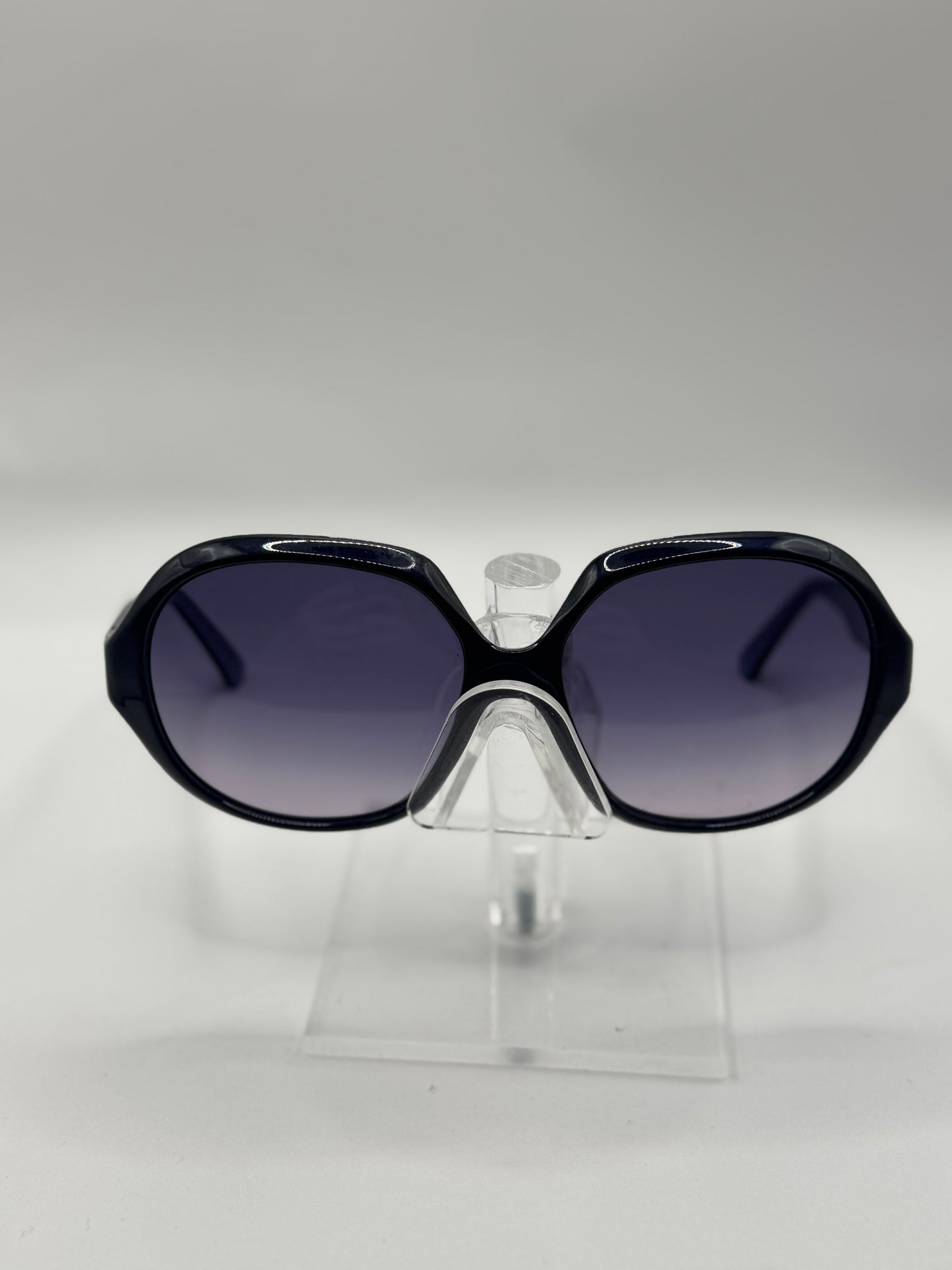 Fendi 5073r Sunglasses in color 513