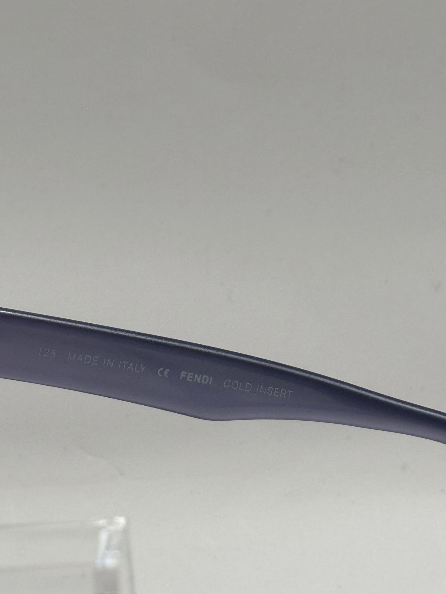 Fendi 5073r Sunglasses in color 513