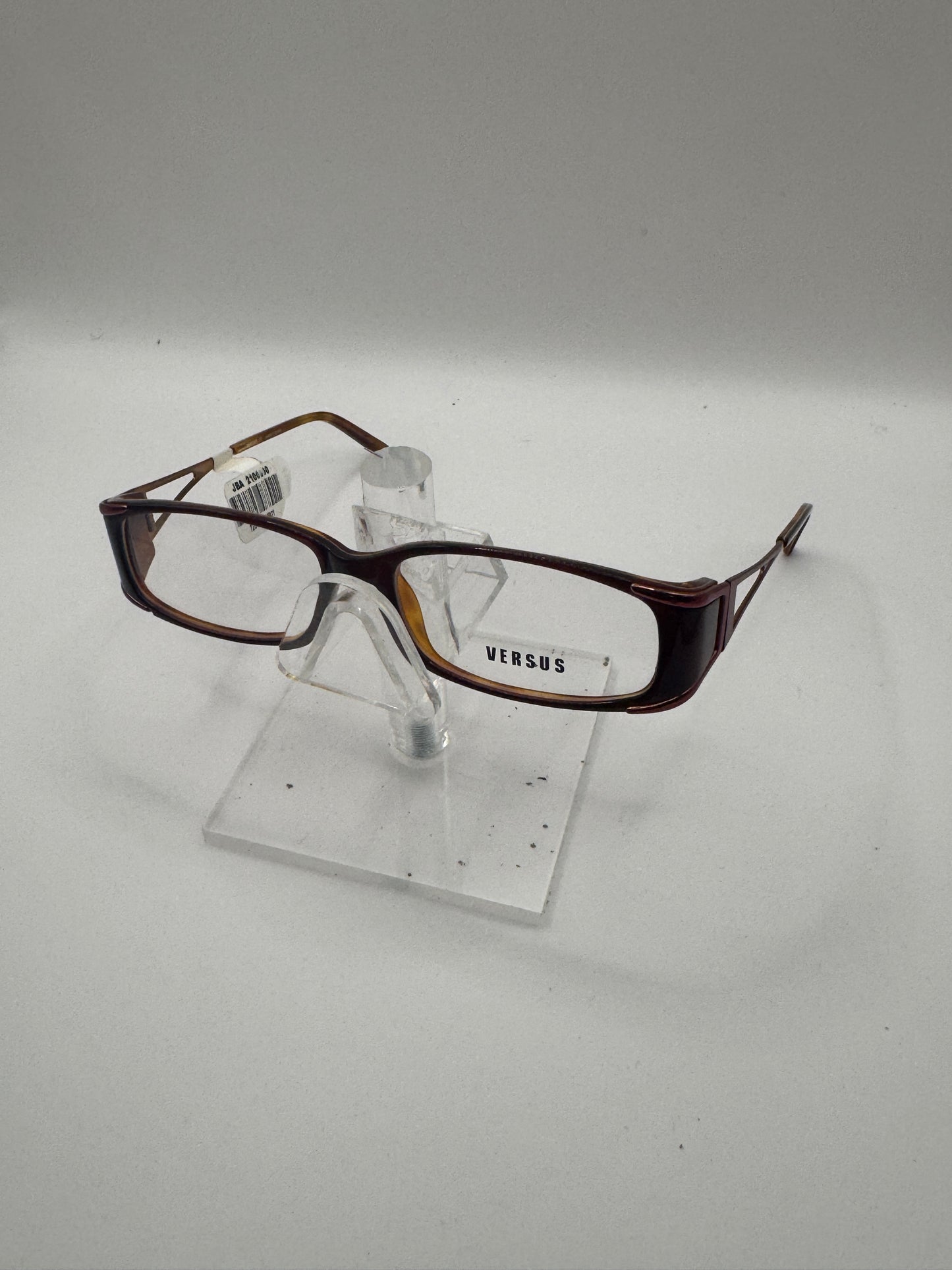Versus 8026 Eyeglasses in color 495