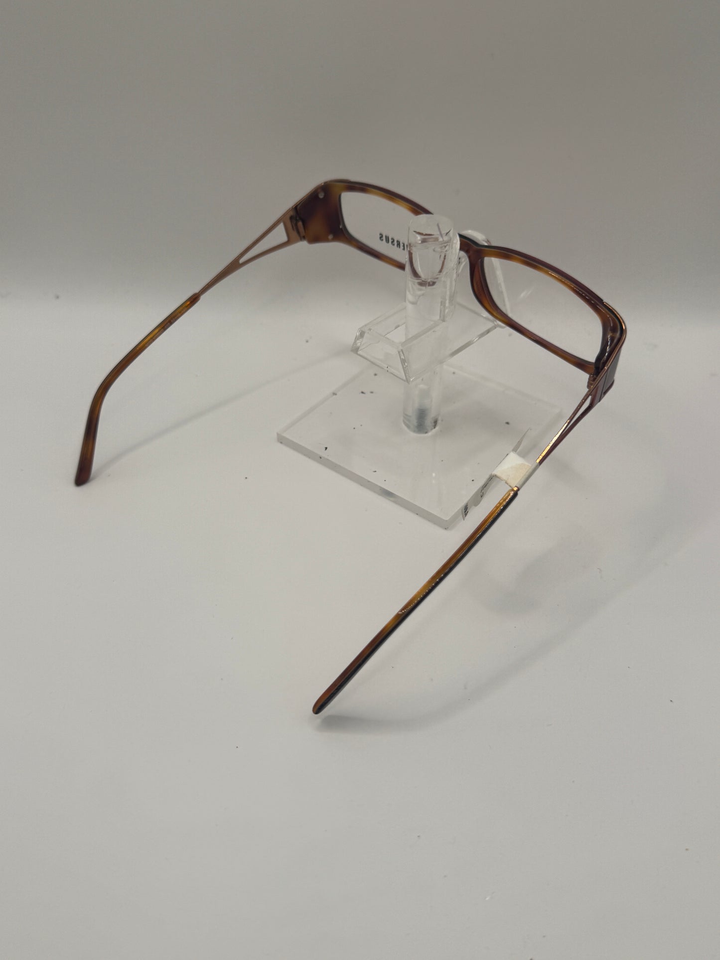 Versus 8026 Eyeglasses in color 495