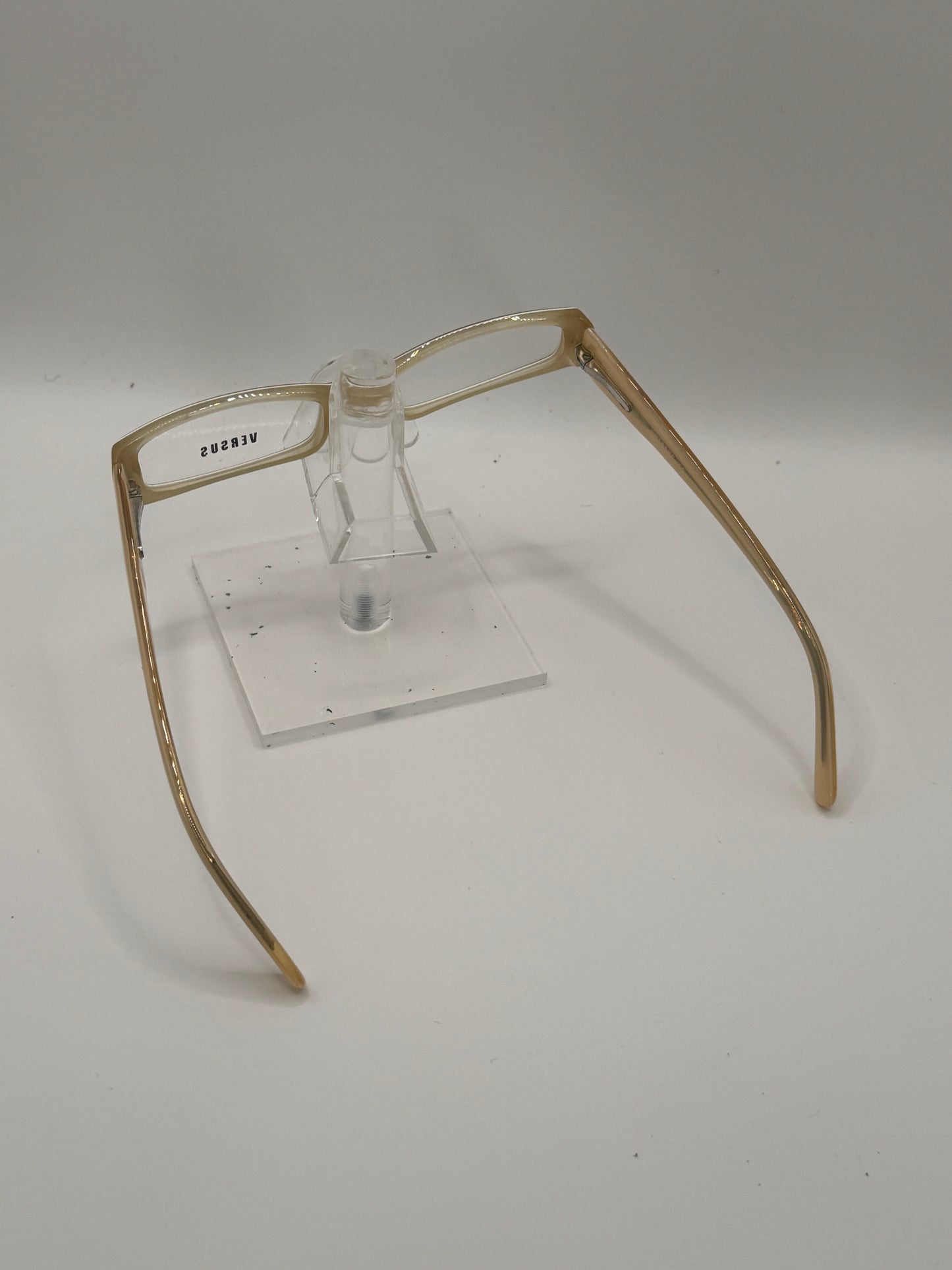 Versus 8065 Eyeglasses in color 601