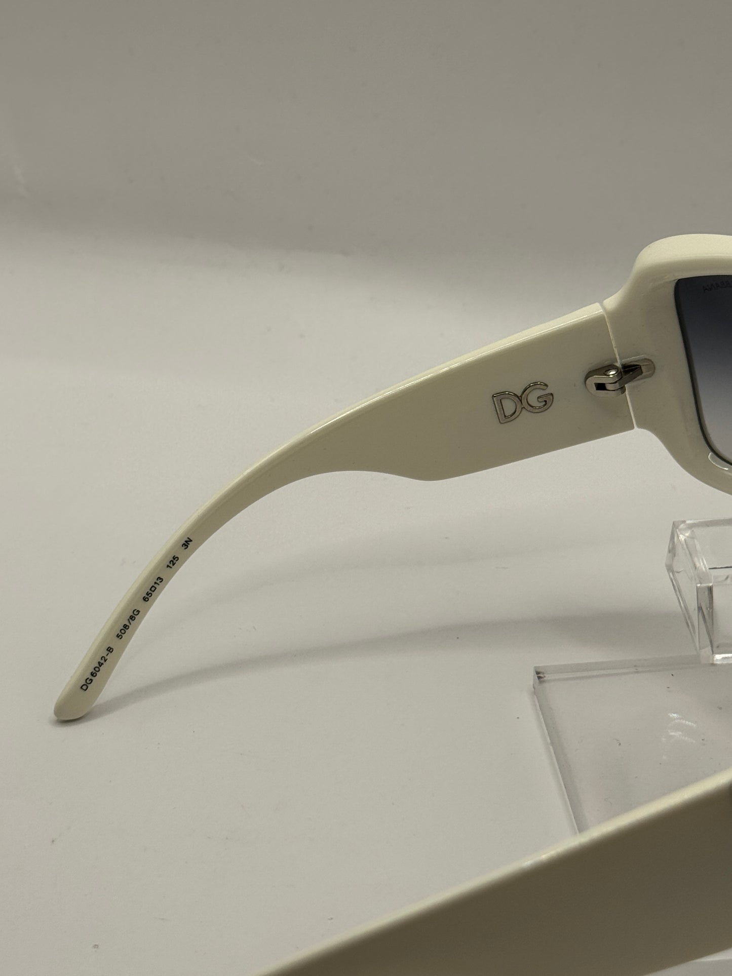 Dolce Gabbana 6042b Sunglasses in color 5088g