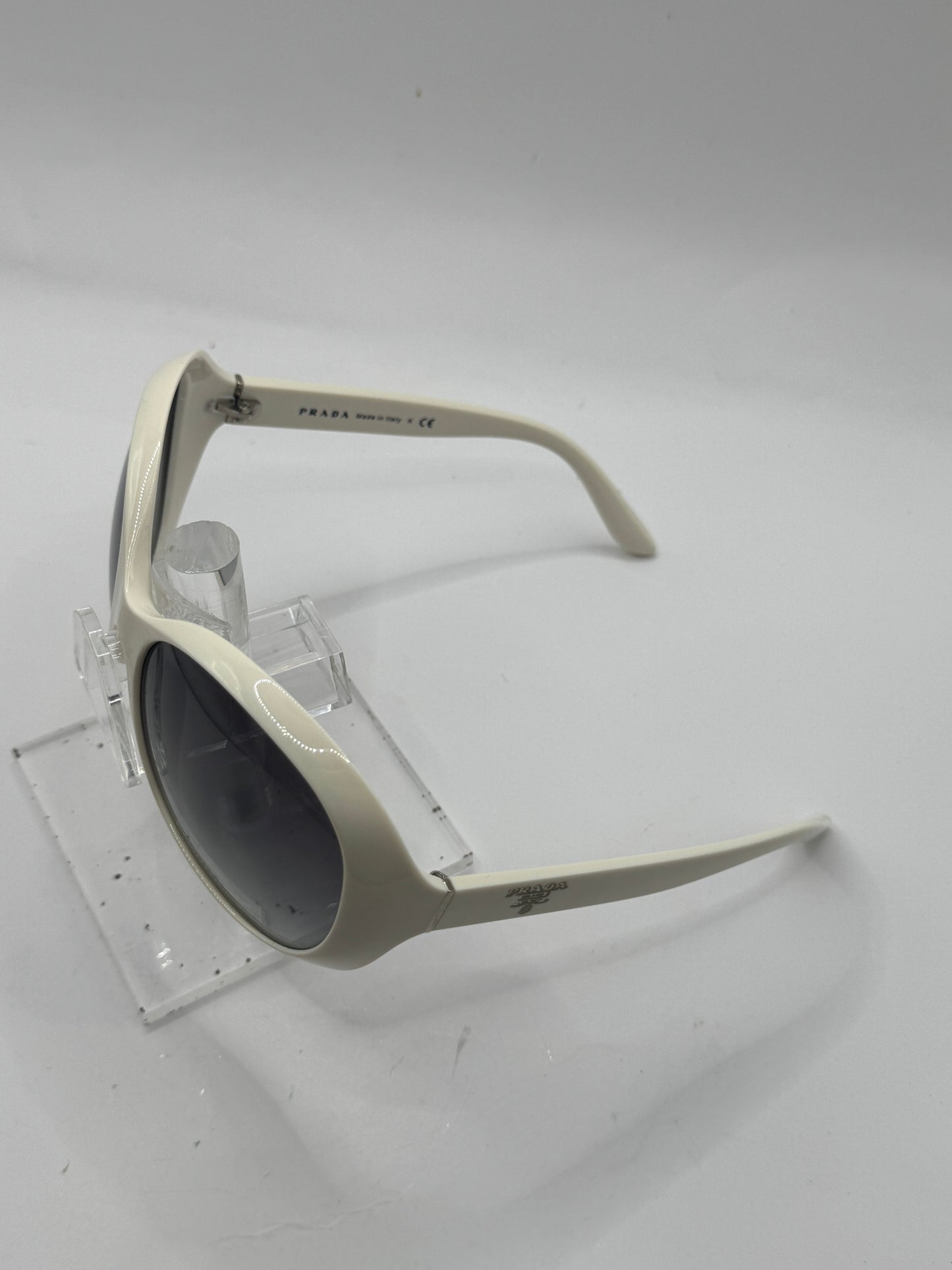 Prada Spr04o Sunglasses in color 7s33m1