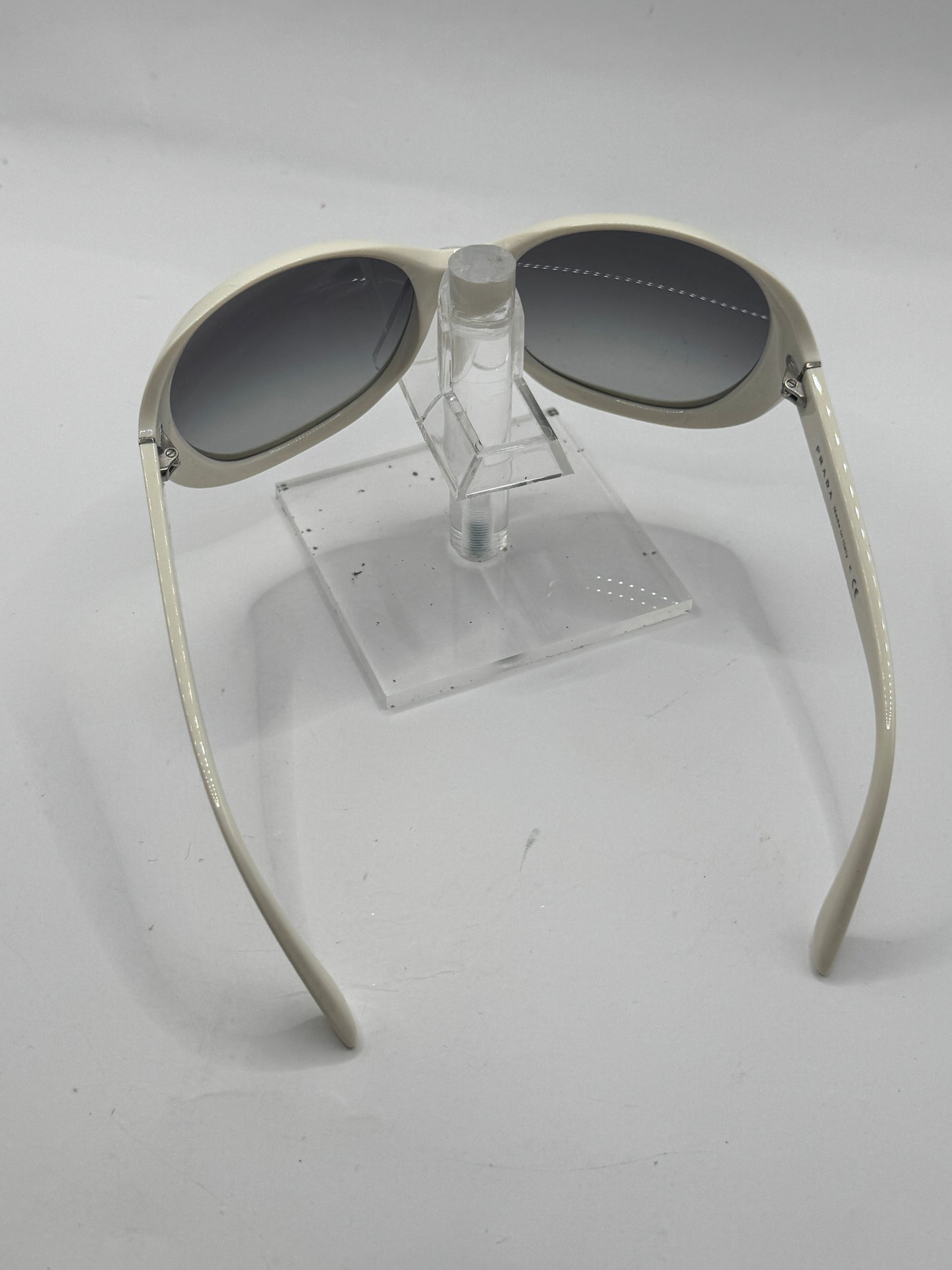 Prada Spr04o Sunglasses in color 7s33m1