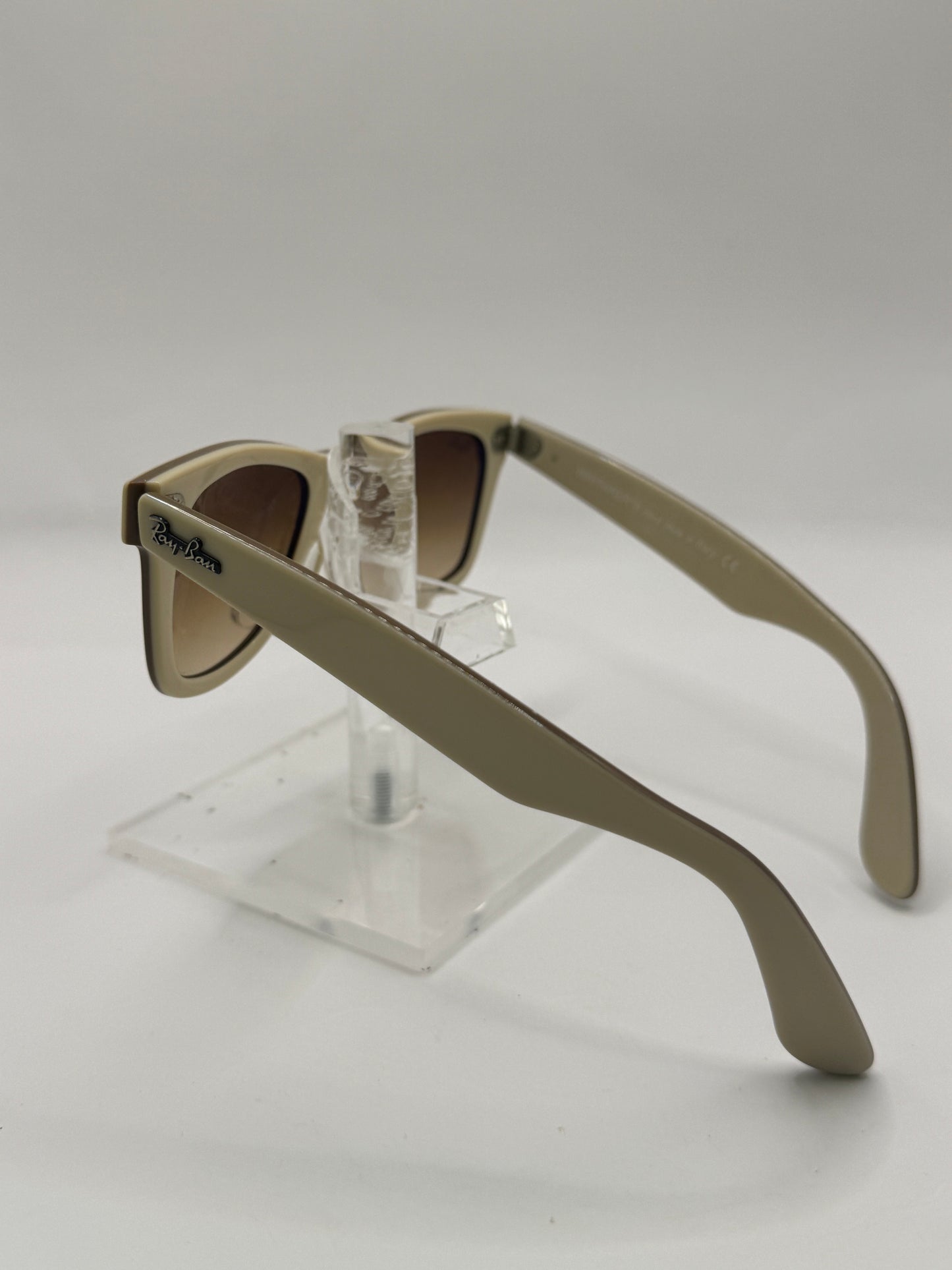 Ray Ban 2143 Sunglasses in color 97351