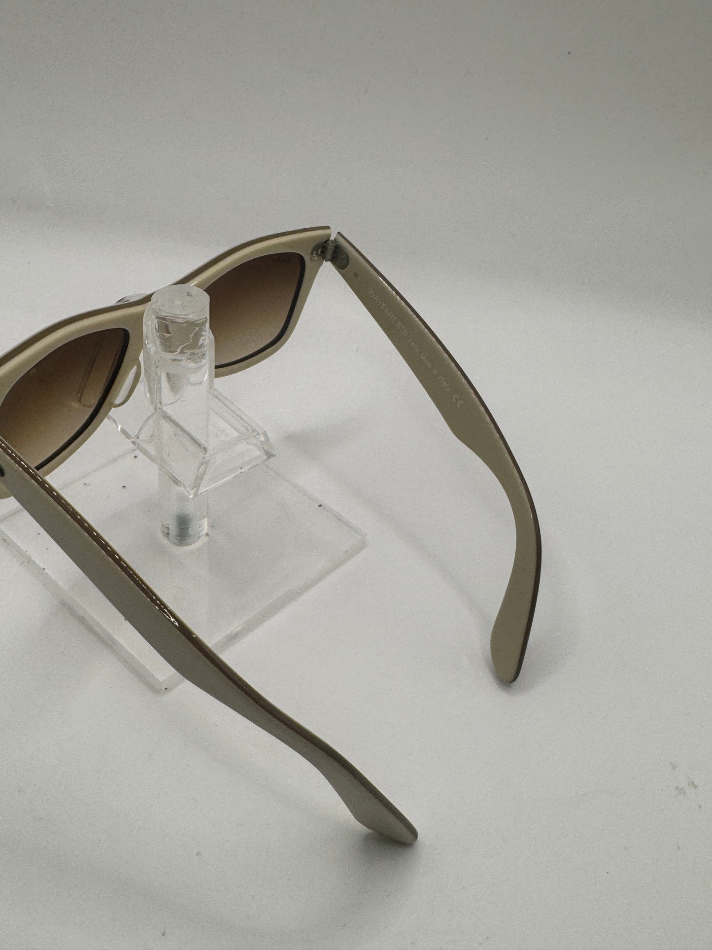 Ray Ban 2143 Sunglasses in color 97351