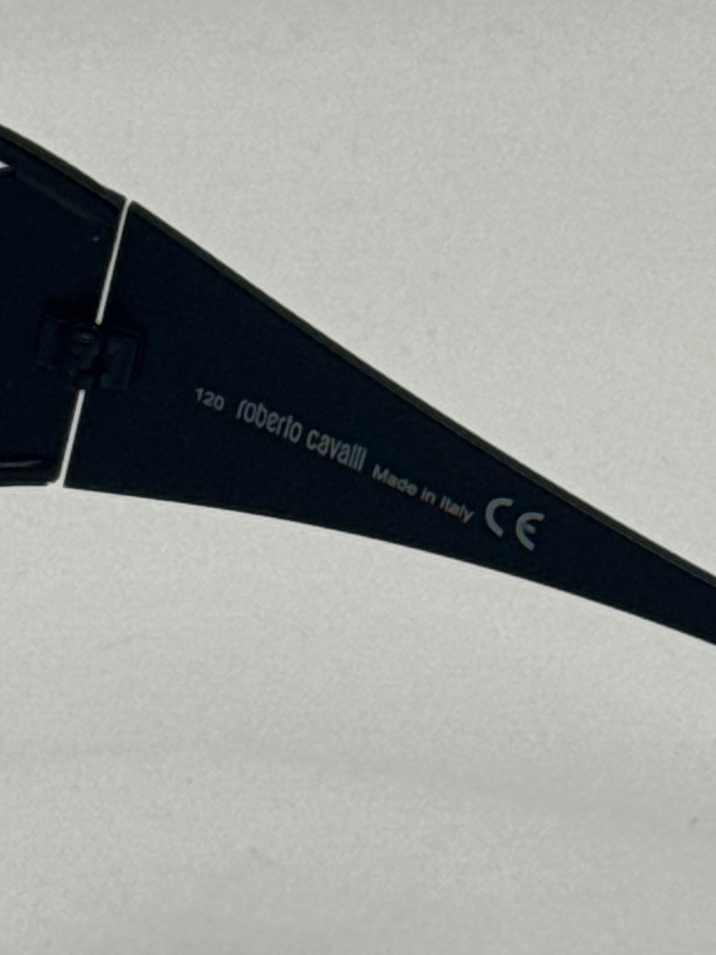 Roberto Cavalli Alcamena 307s Sunglasses in color B5