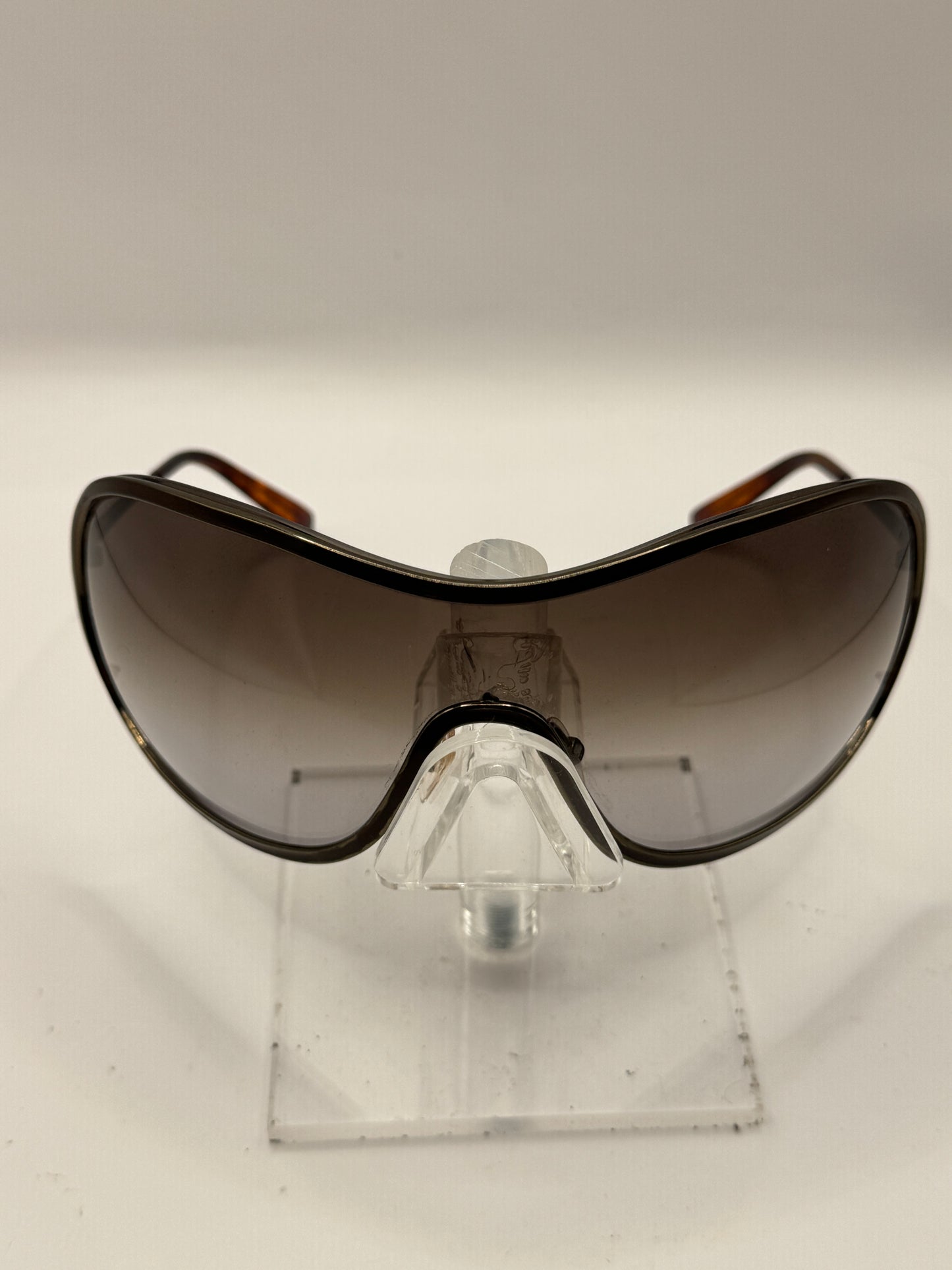Giorgio Armani 562 Sunglasses in color Qnw9b