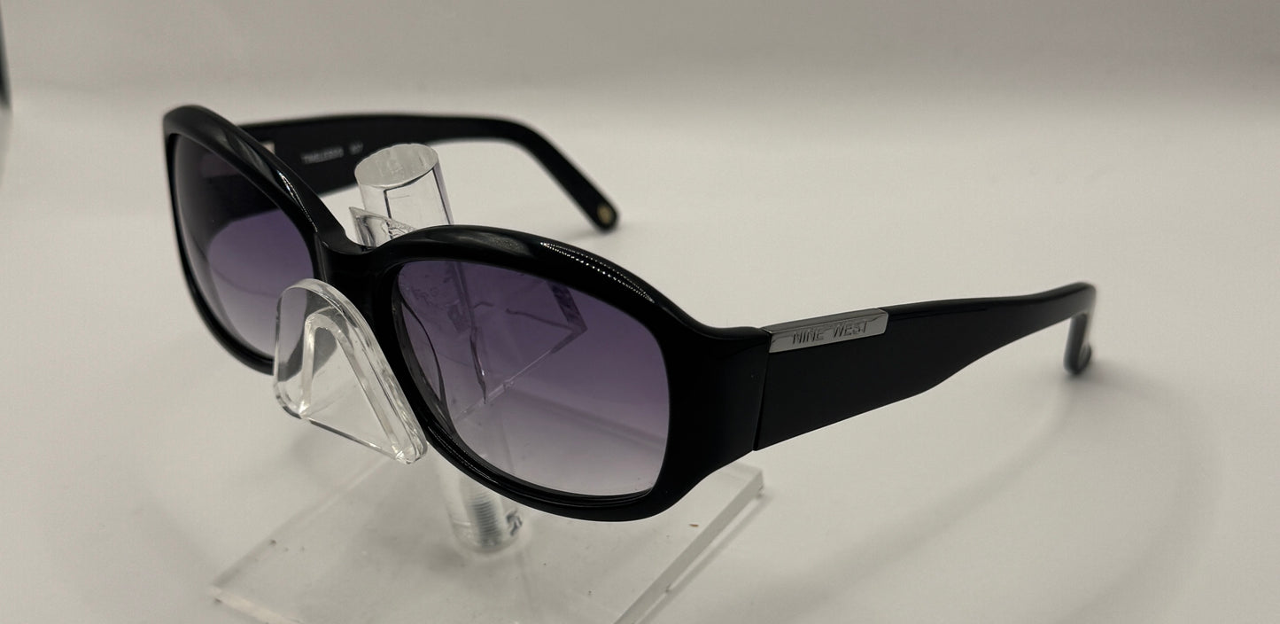 Nine West Timeless Sunglasses in color 807y7