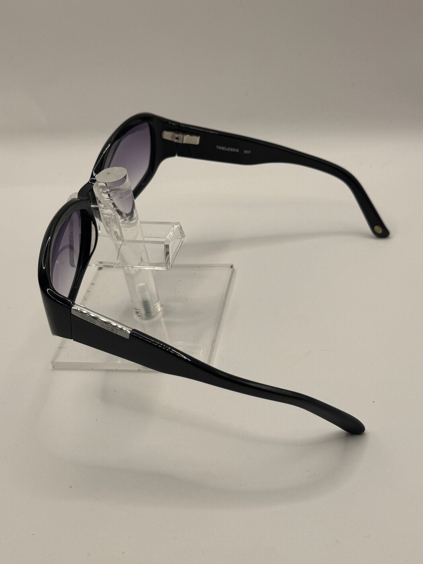 Nine West Timeless Sunglasses in color 807y7