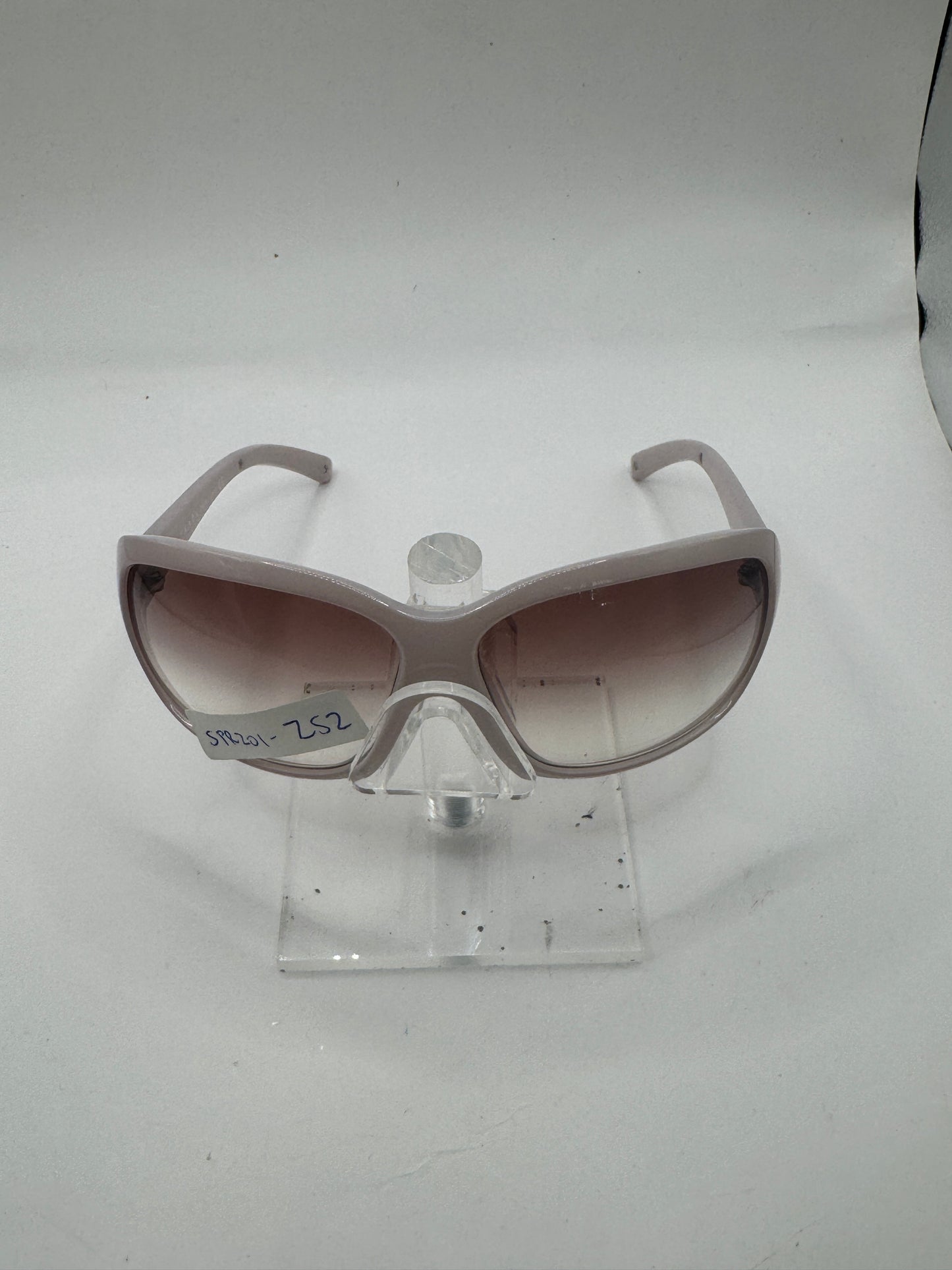 Prada Spr20i Sunglasses in color 7s24v1