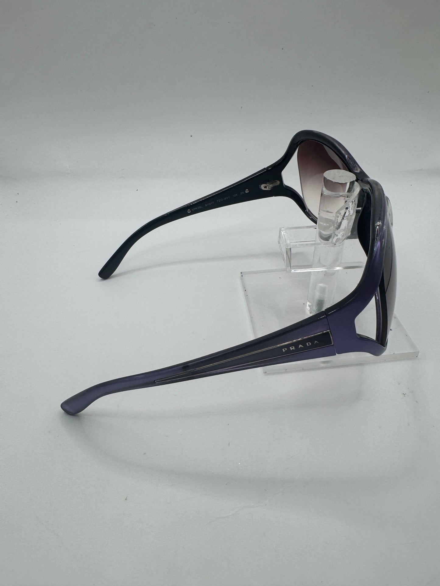 Prada Spr05l Sunglasses in color 7zo4v1