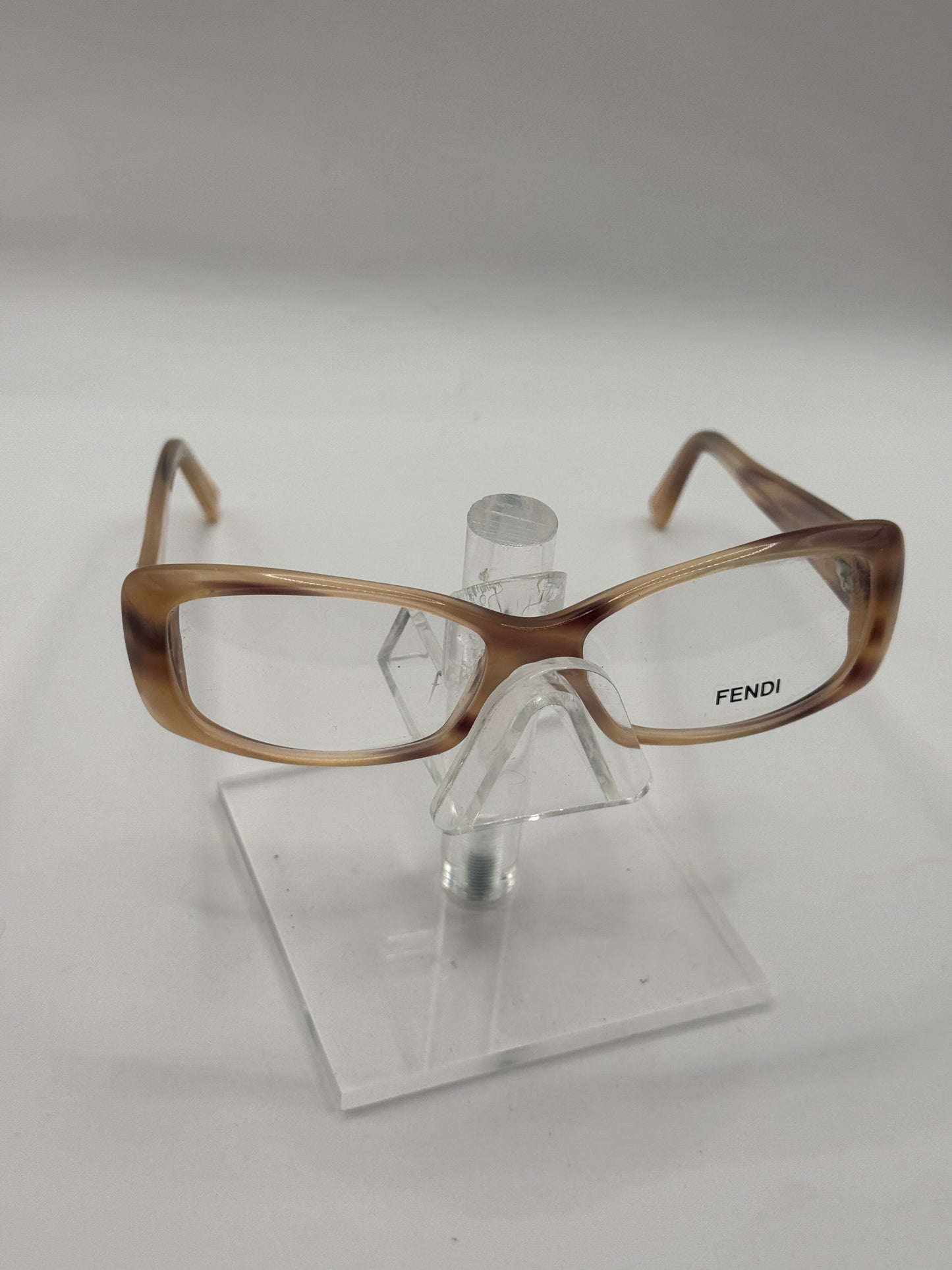 Fendi 716r Eyeglasses in color 650