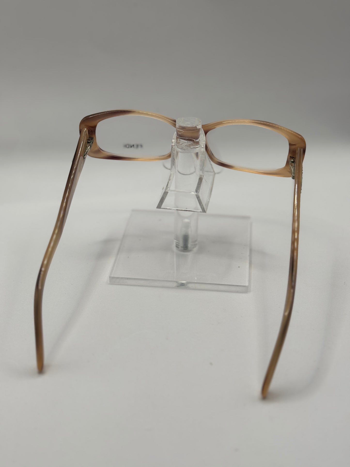 Fendi 716r Eyeglasses in color 650