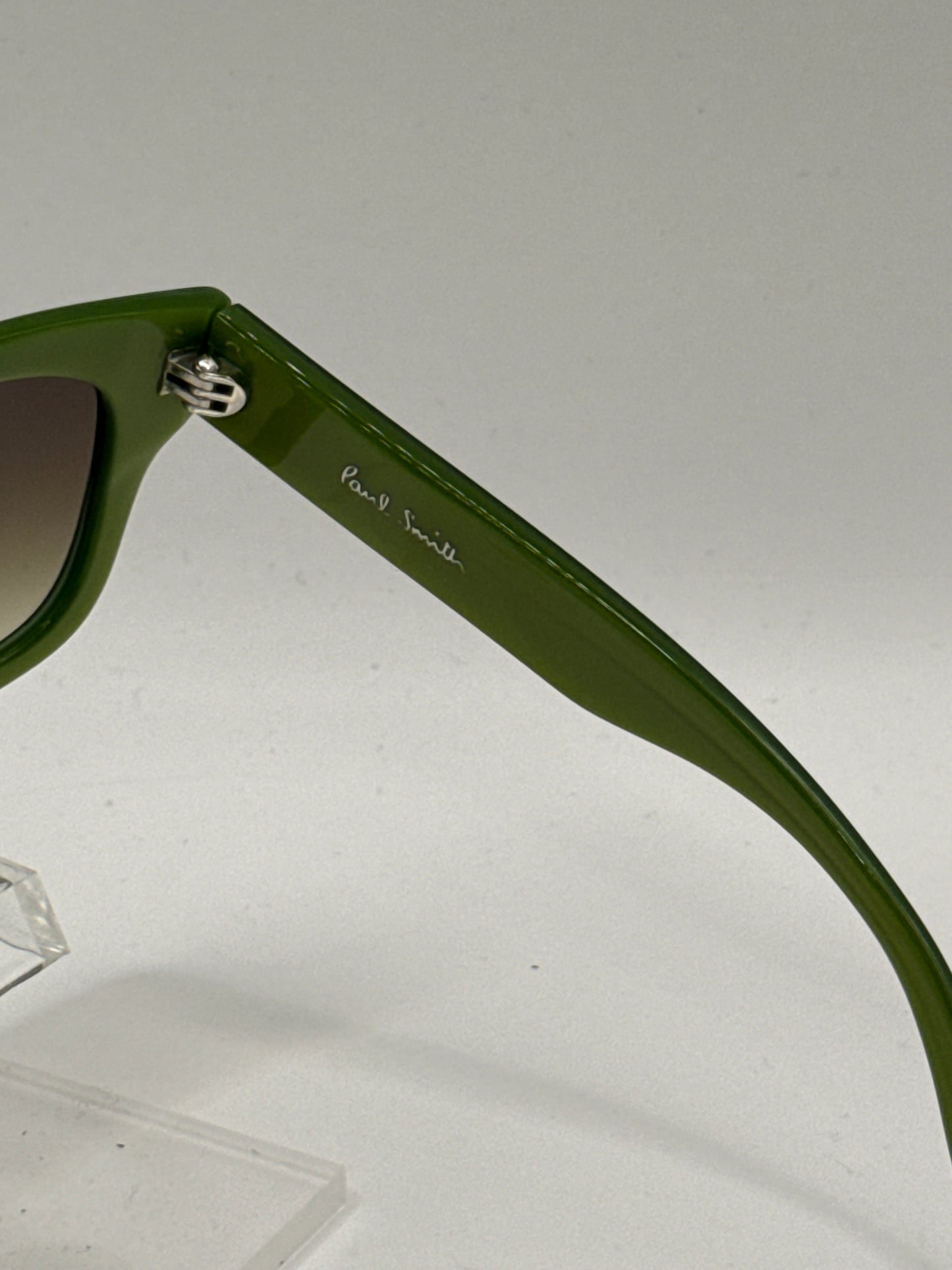 Paul Smith Ps 3007 Sunglasses in color Ivychartreuseolivegradient