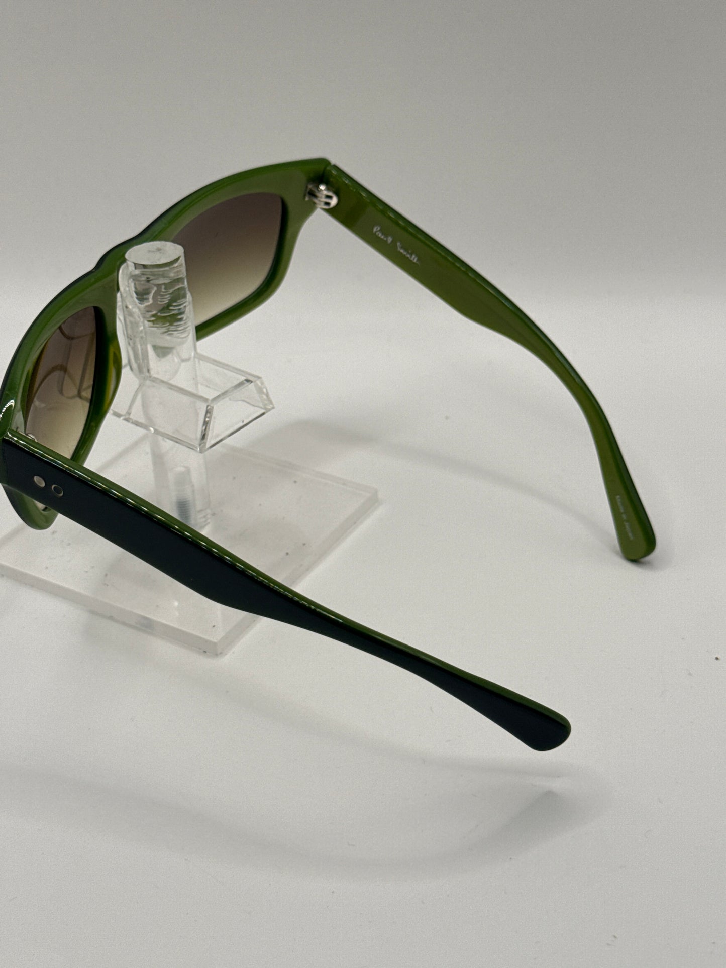 Paul Smith Ps 3007 Sunglasses in color Ivychartreuseolivegradient