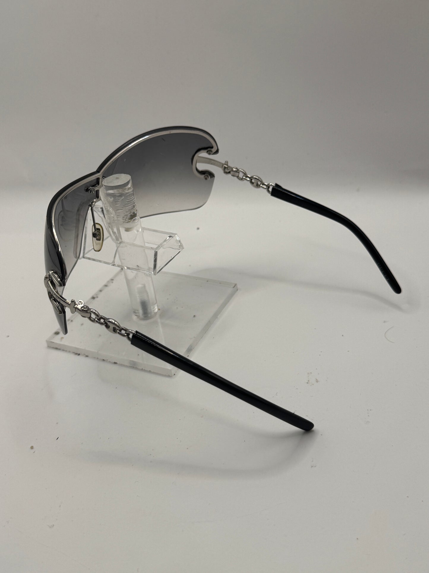 Gucci 2771 Sunglasses in color 010zr