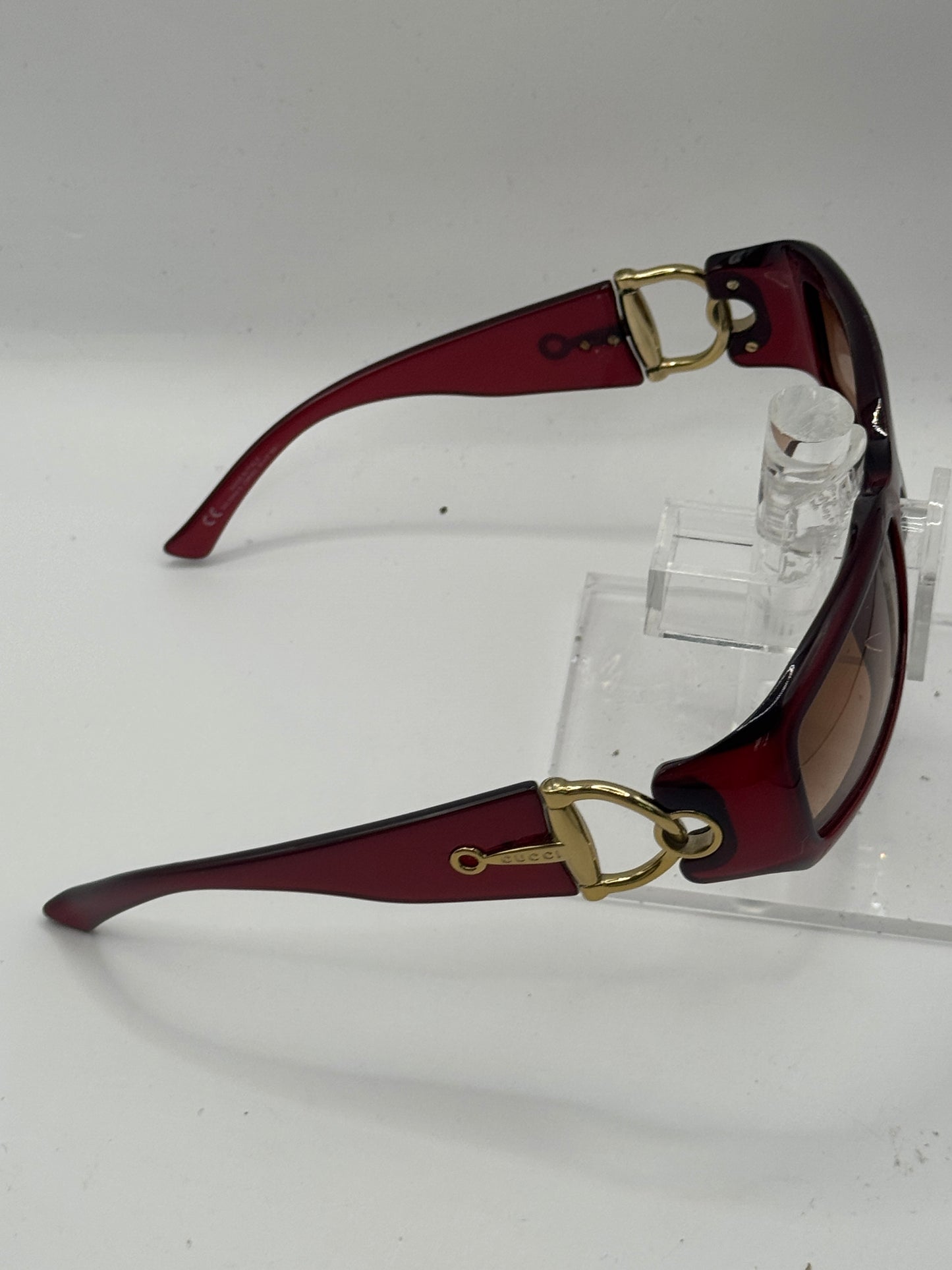 Gucci 2943 Sunglasses in color Cmhs2