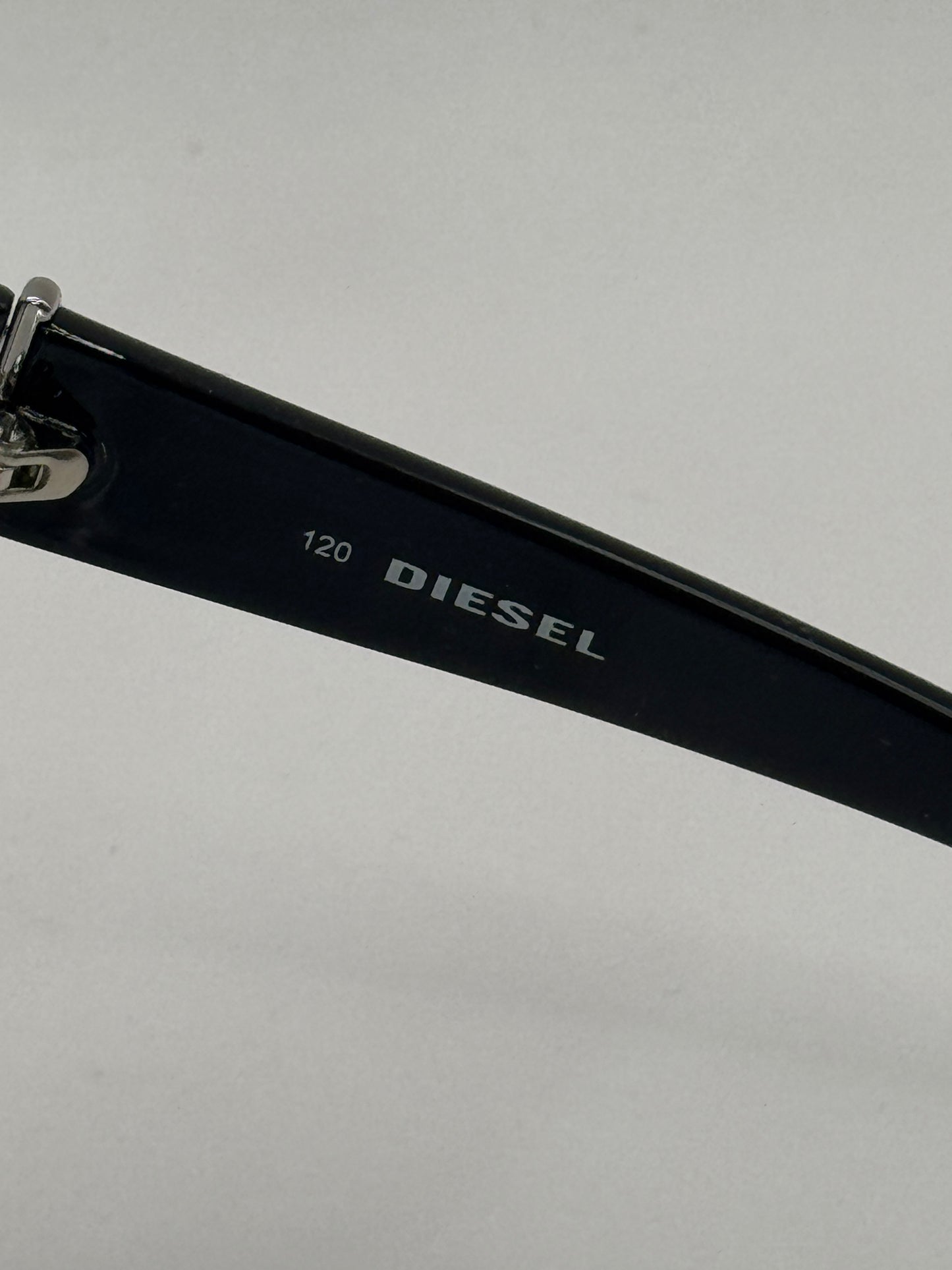 Diesel 0086 Sunglasses in color D28lf
