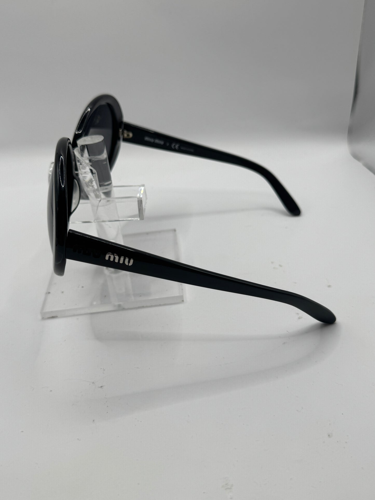 Miu Miu 13hs Sunglasses in color 1ab1a1