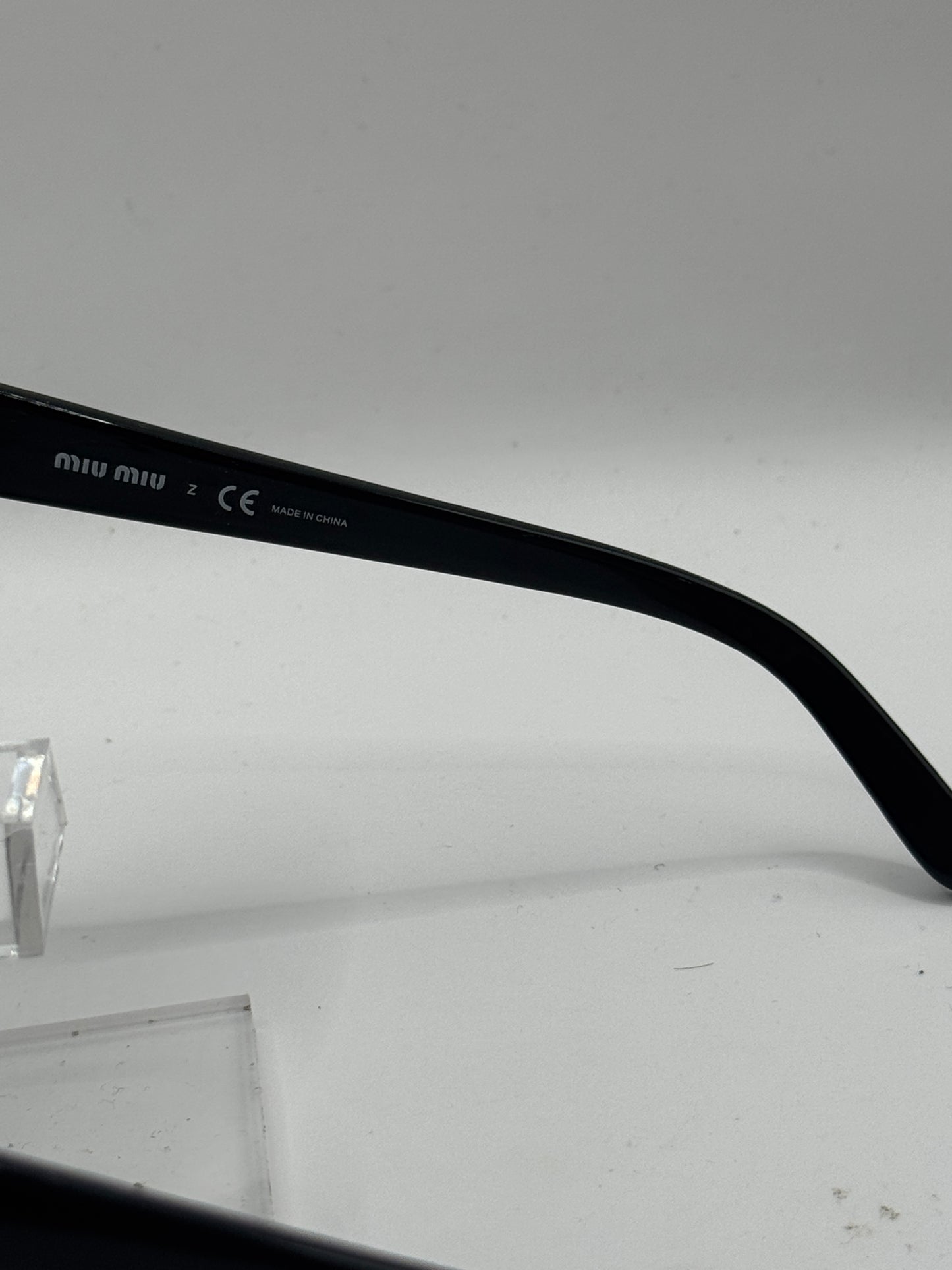 Miu Miu 13hs Sunglasses in color 1ab1a1