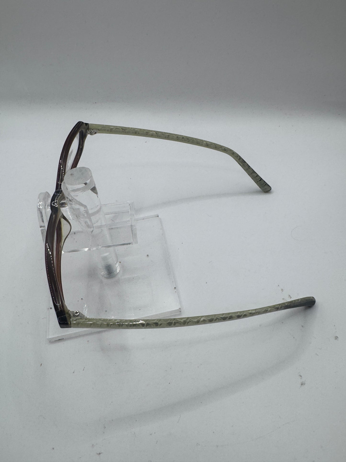 Legre 057 Eyeglasses in color 511