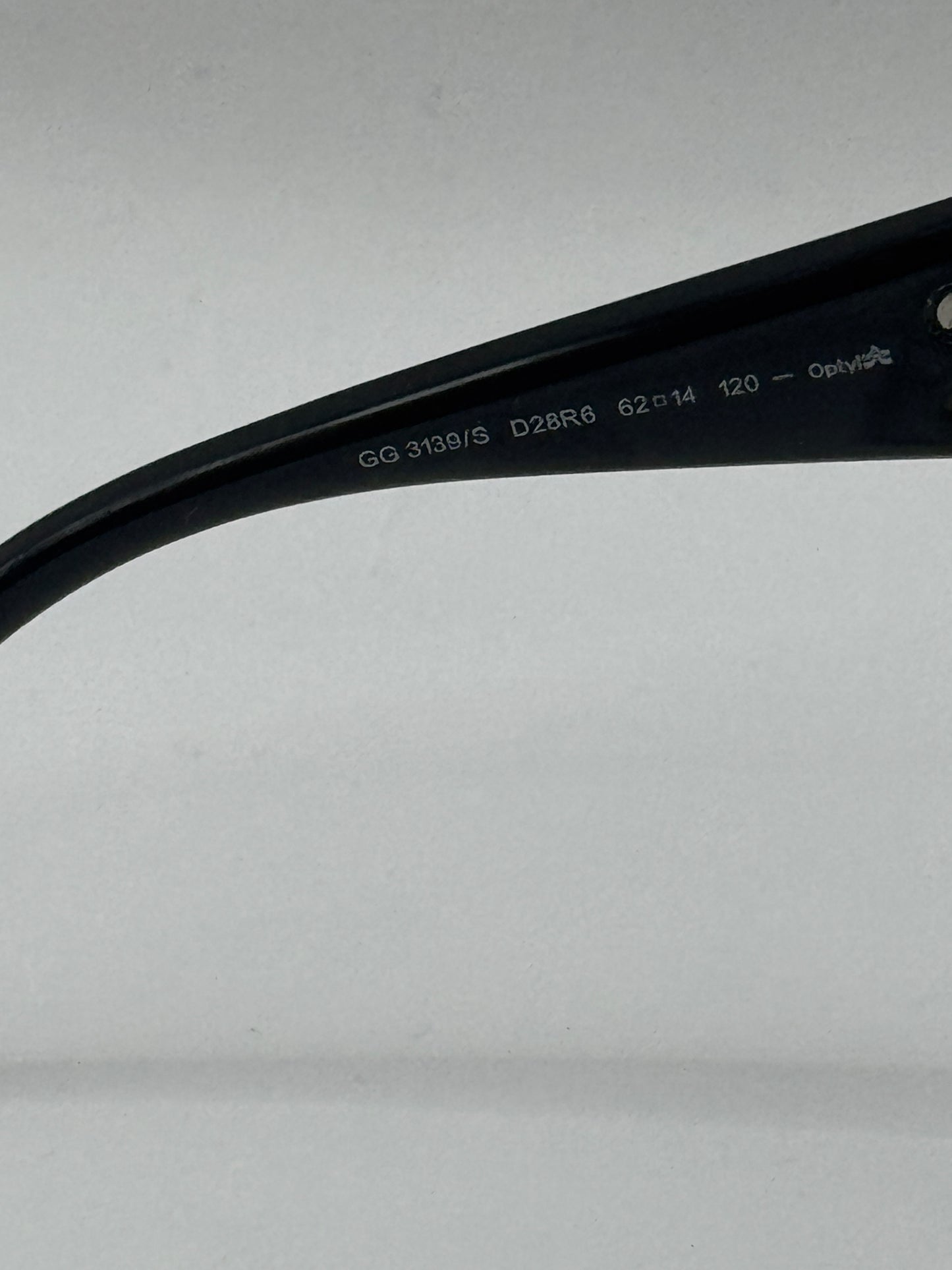 Gucci 3139 Sunglasses in color D28r6