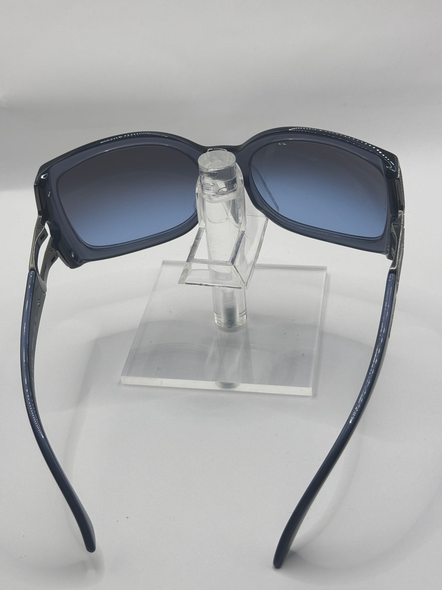 Bvlgari 8057b Sunglasses in color 51028f