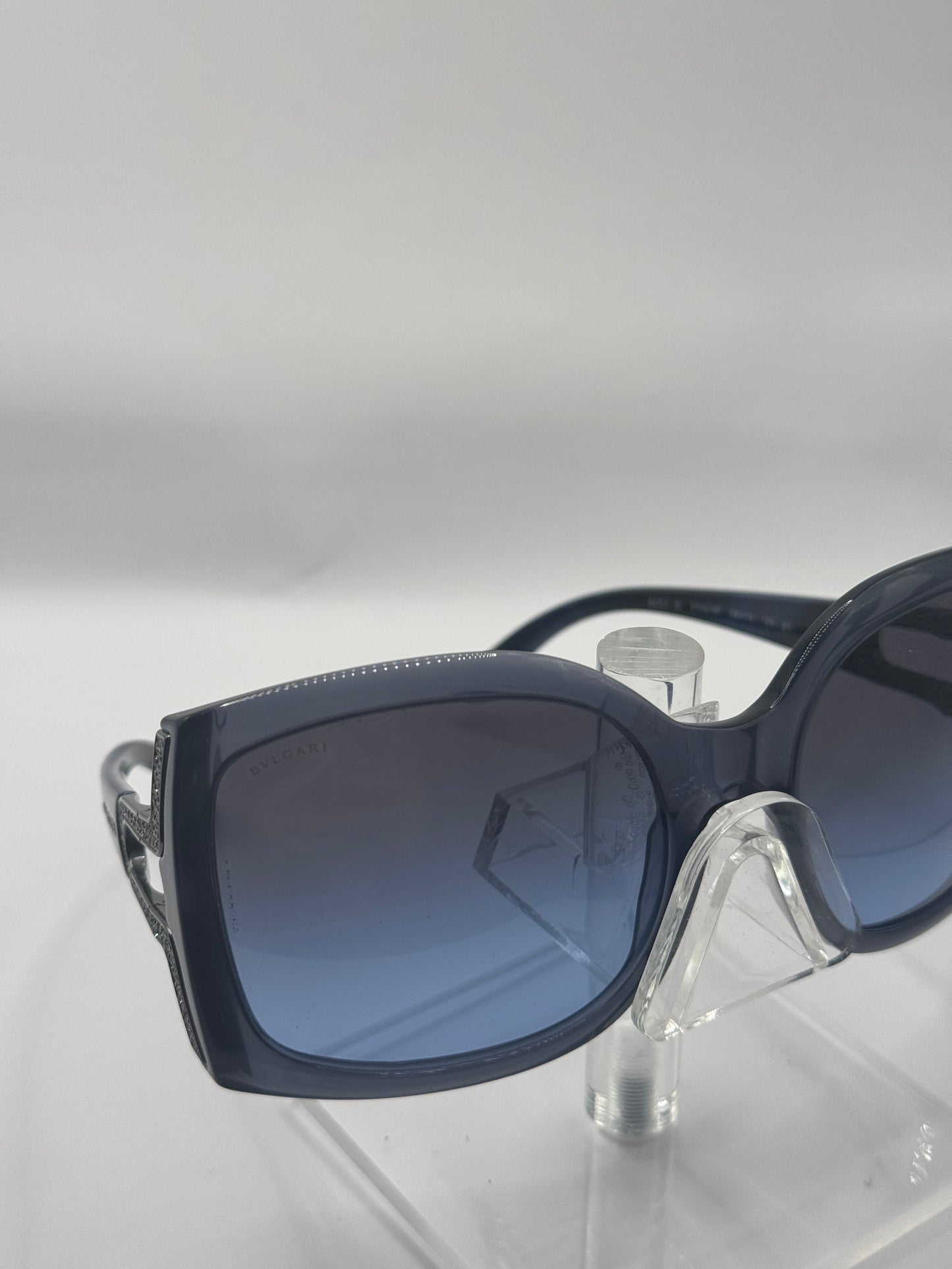 Bvlgari 8057b Sunglasses in color 51028f