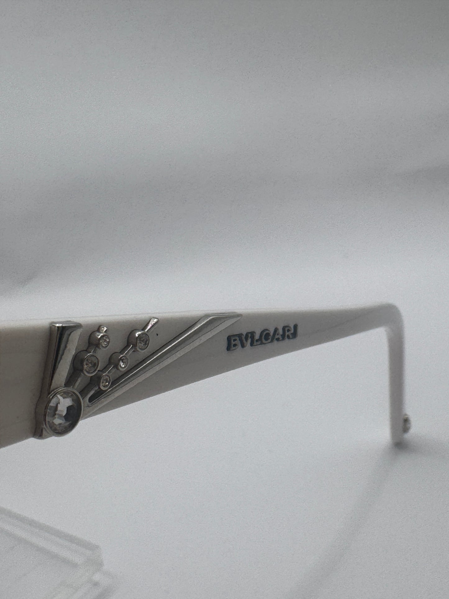 Bvlgari 8033b Sunglasses in color 8968g