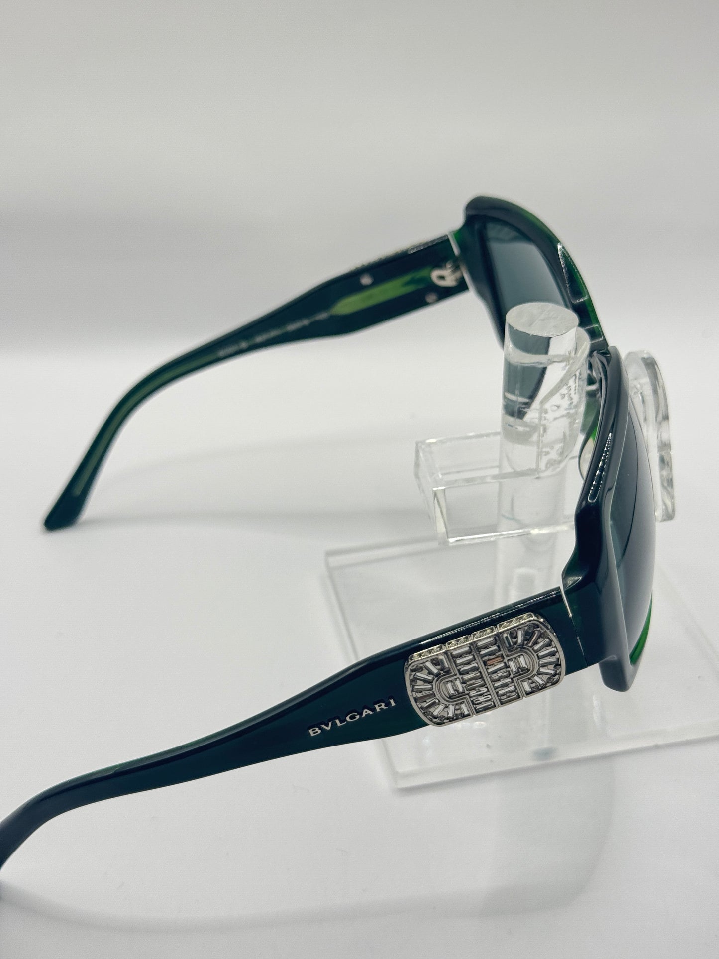 Bvlgari 8001b Sunglasses in color 82771