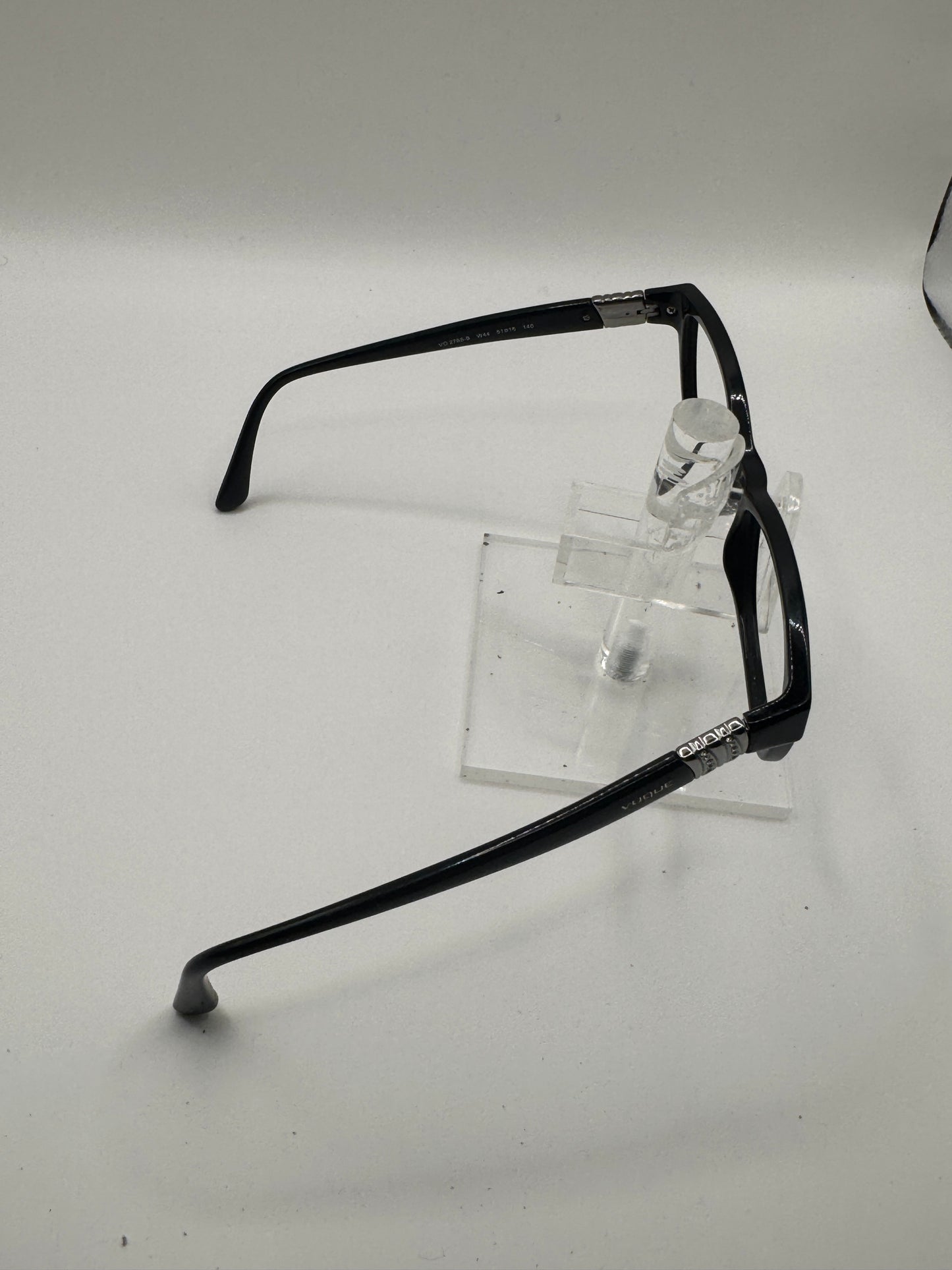 Vogue 2765b Eyeglasses in color W44